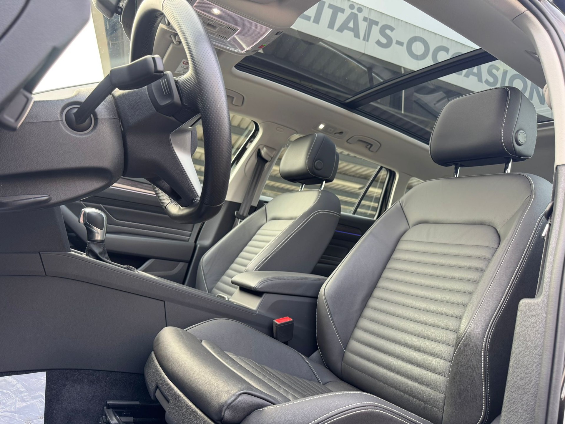 VW Passat Variant 1.4 TSI GTE Hybrid DSG-image-8