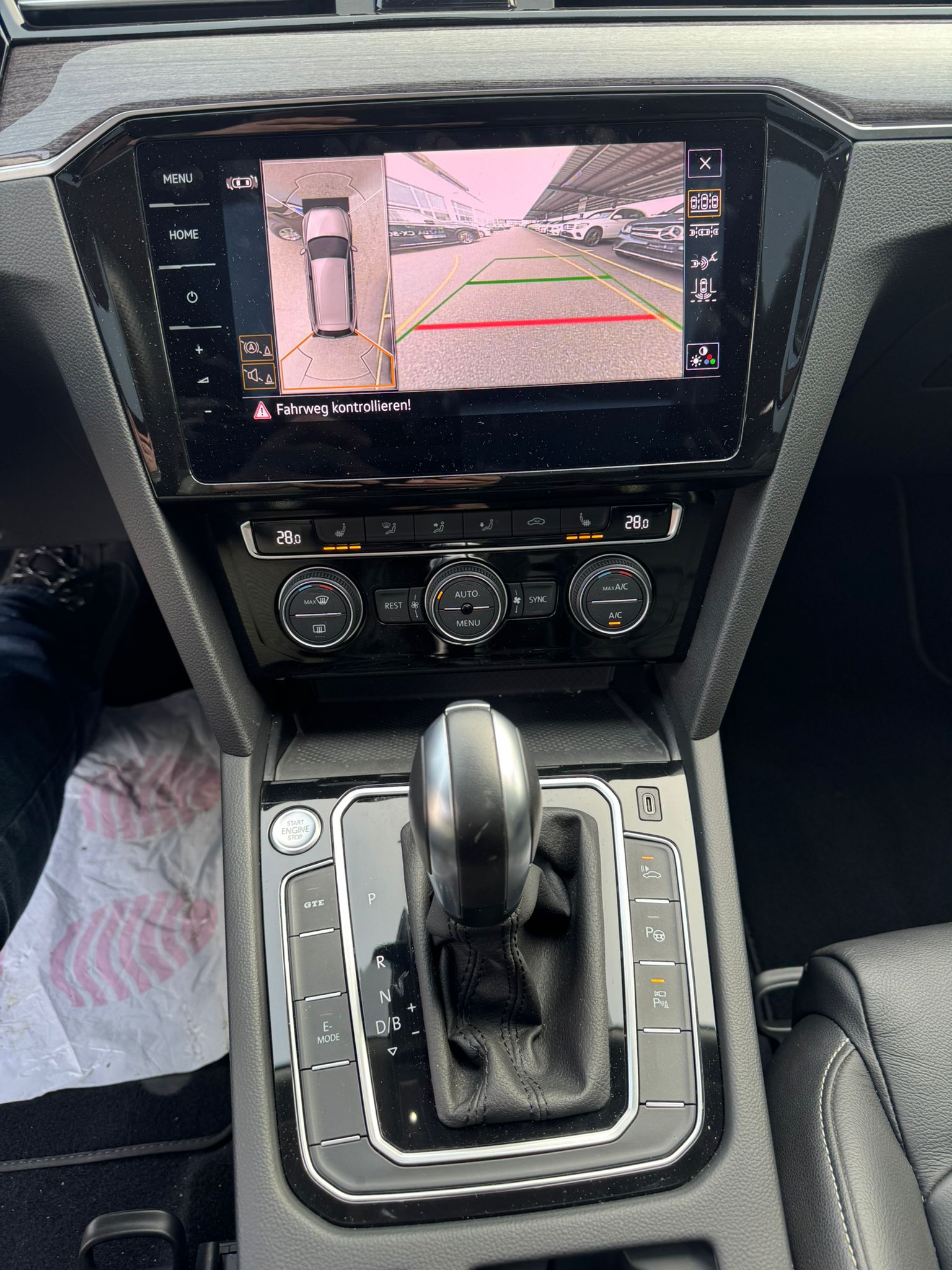 VW Passat Variant 1.4 TSI GTE Hybrid DSG-image-15