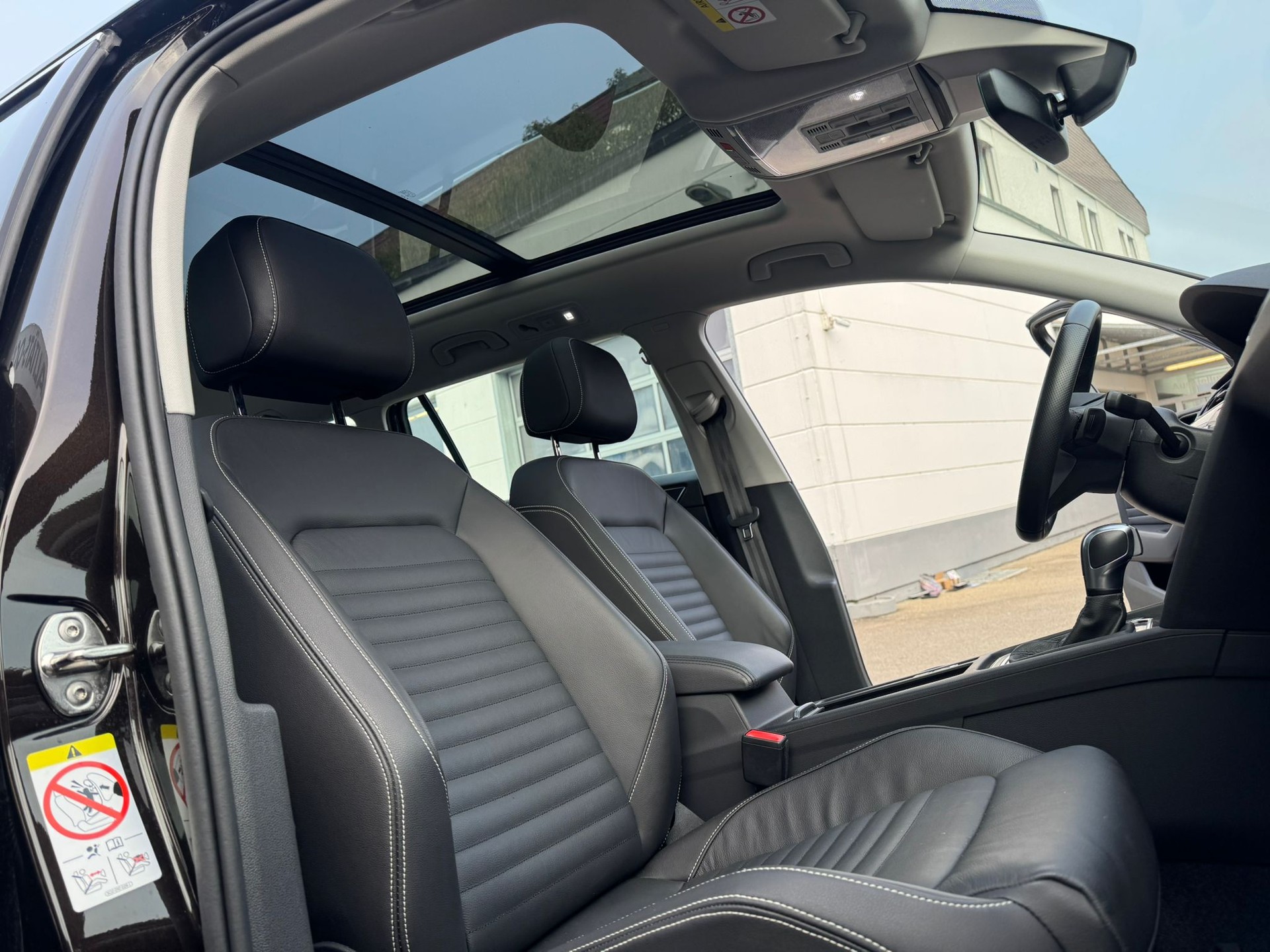 VW Passat Variant 1.4 TSI GTE Hybrid DSG-image-10