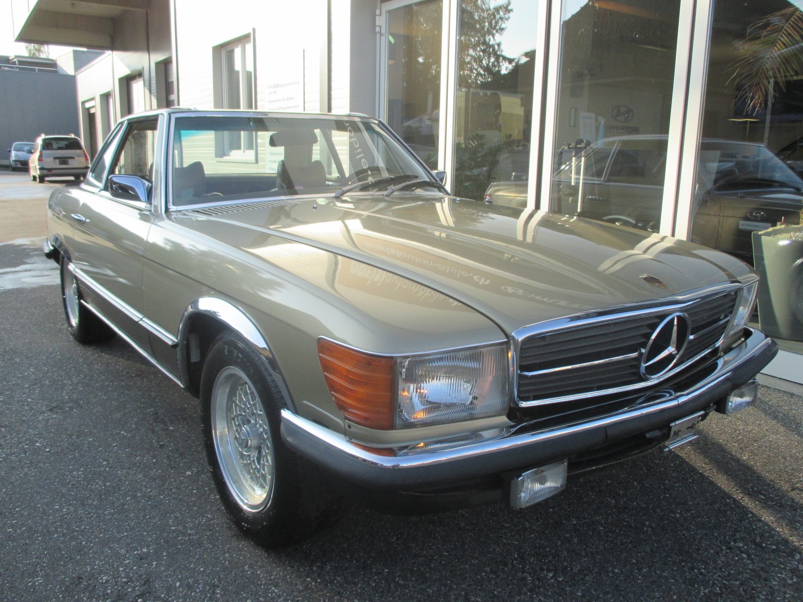 Car photo