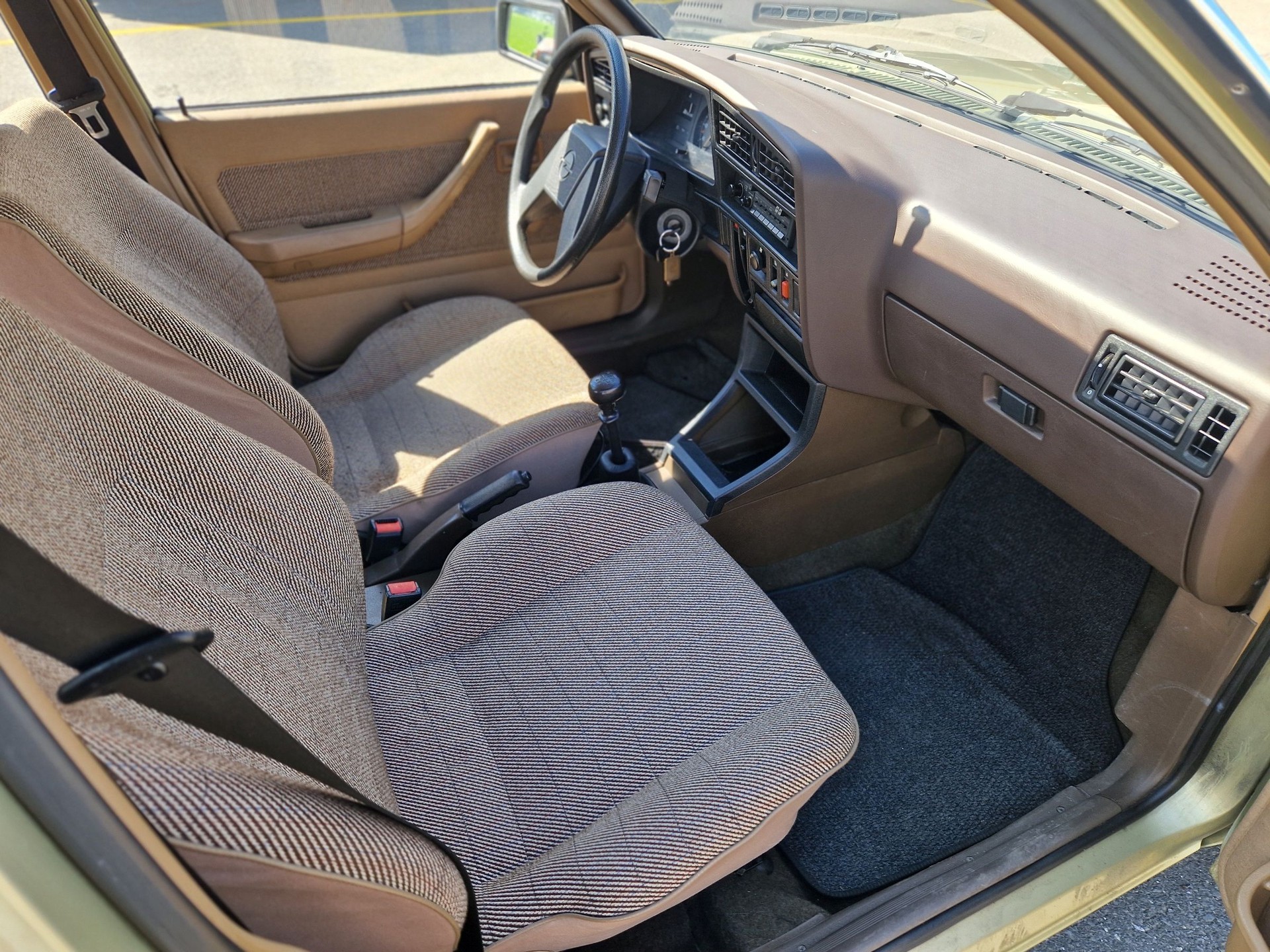 OPEL Ascona 1800i GL-image-9