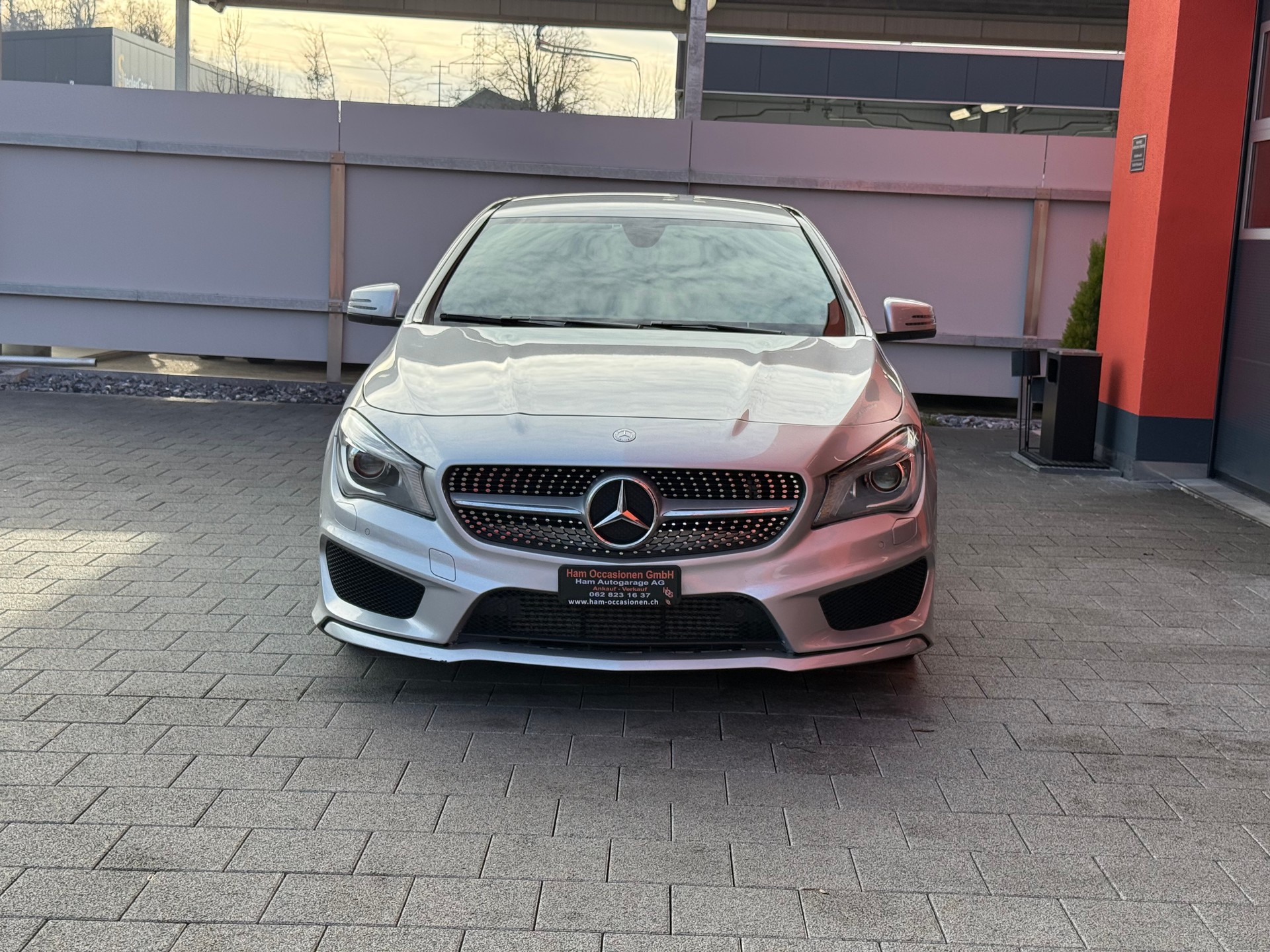 MERCEDES-BENZ CLA 250 AMG Line 7G-DCT 4Matic-image-0