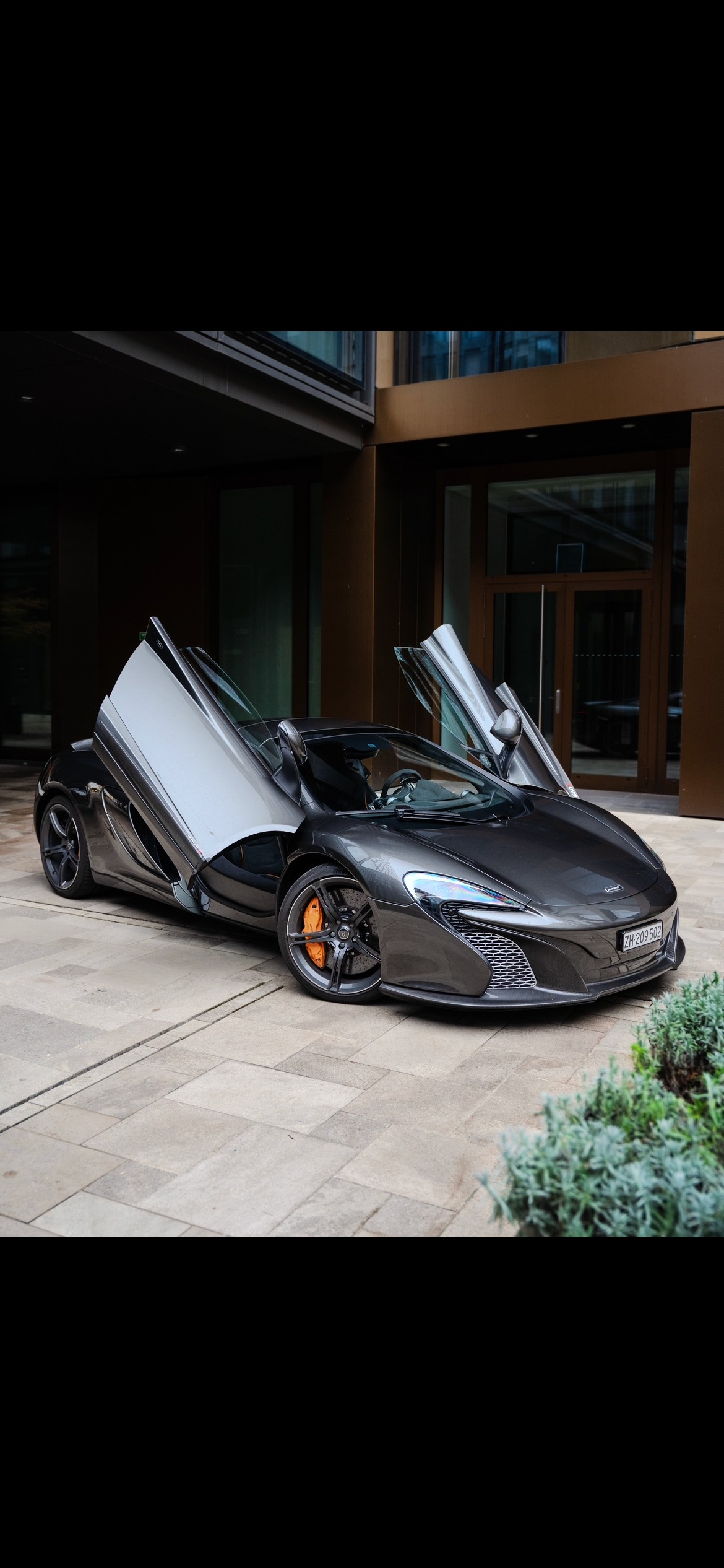 McLAREN 650S Spider 3.8 V8 SSG-image-0