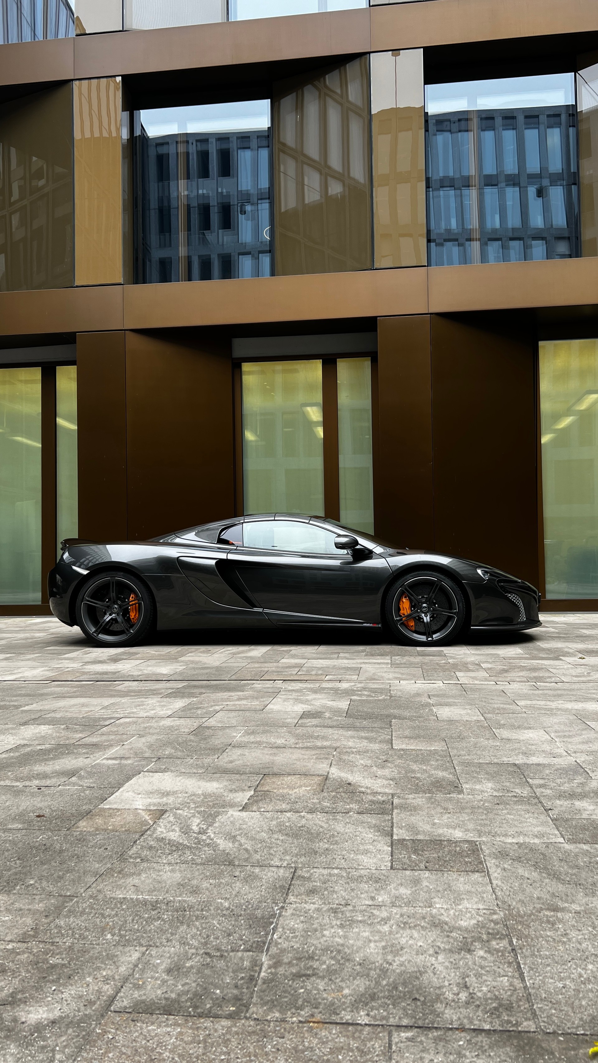 McLAREN 650S Spider 3.8 V8 SSG-image-1