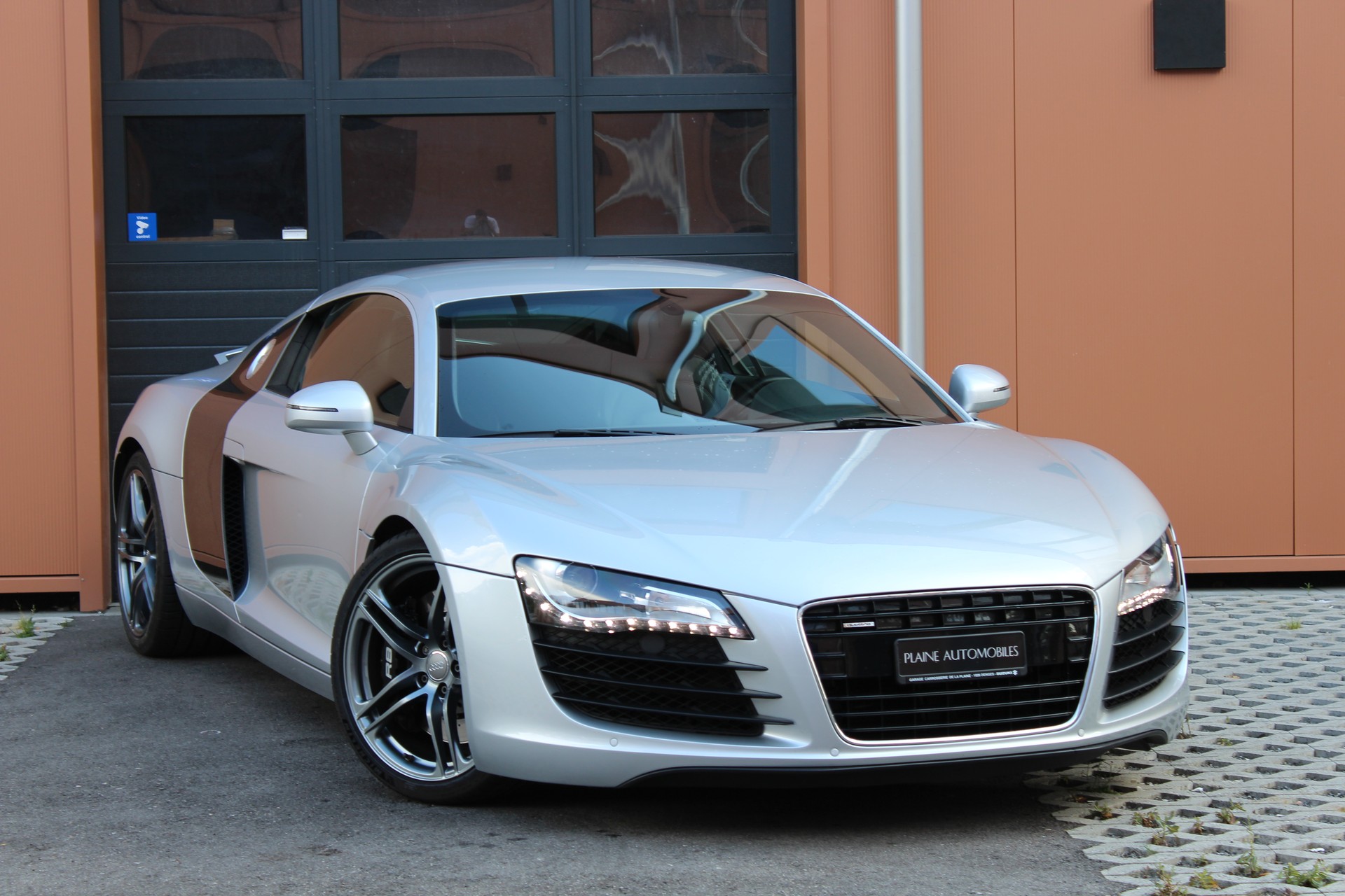 AUDI R8 Coupé 4.2 Boite Mécanique " Sidebalde Carbone * Intérieur Carbone * Cuir * GPS * Caméra * Bang & Olufsen * Bluetooth"-image-0