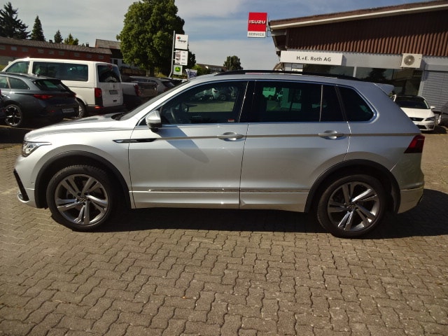 VW Tiguan 2.0 TDI SCR R-Line 4Motion DSG-image-1