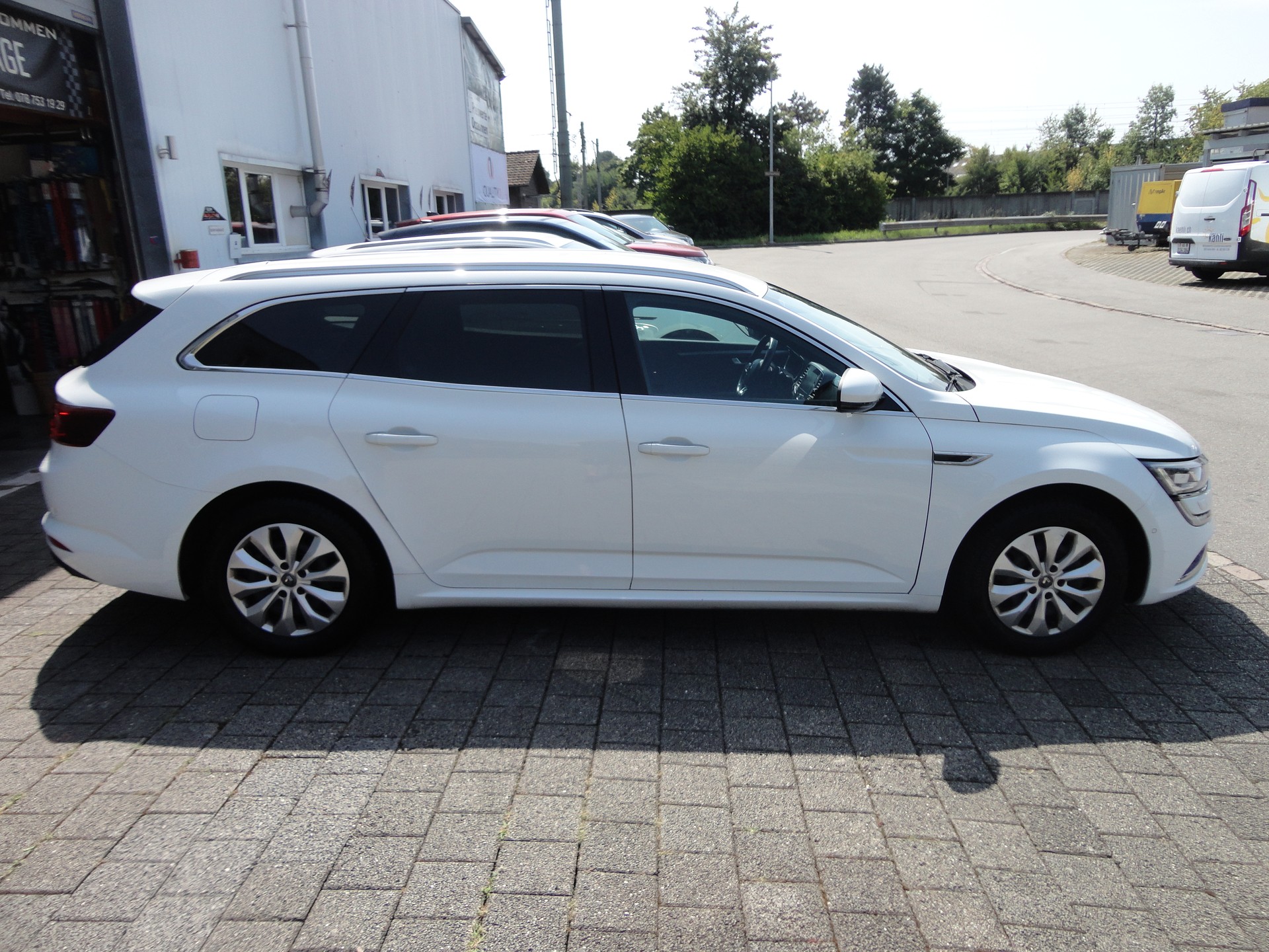 RENAULT Talisman Grandtour 1.6 dCi Business Line EDC-image-5