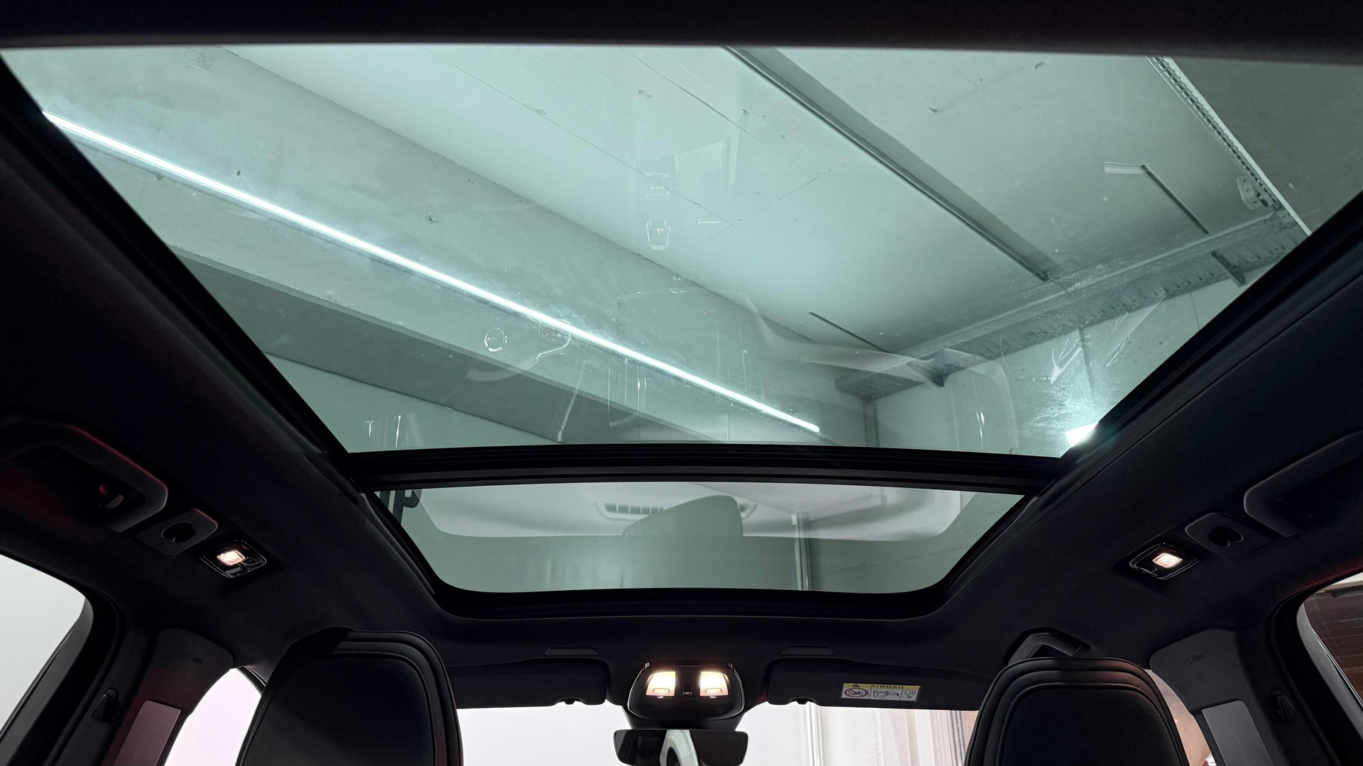 VOLVO XC60 2.0 T6 TE Plus Dark eAWD-image-10
