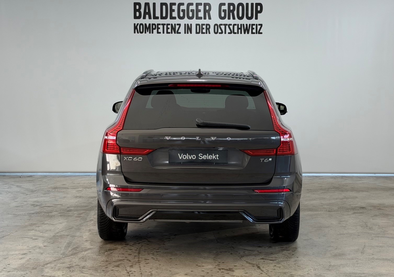 VOLVO XC60 2.0 T6 TE Plus Dark eAWD-image-7