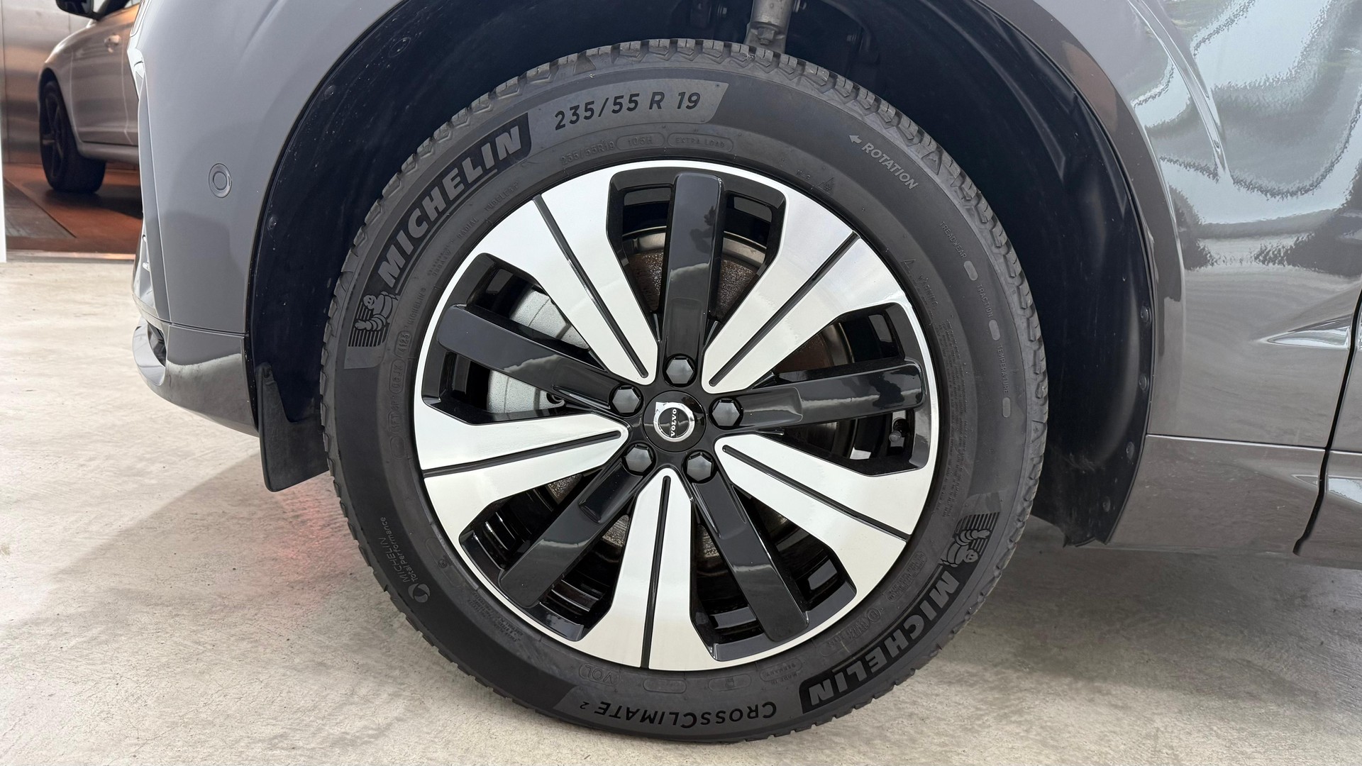 VOLVO XC60 2.0 T6 TE Plus Dark eAWD-image-7