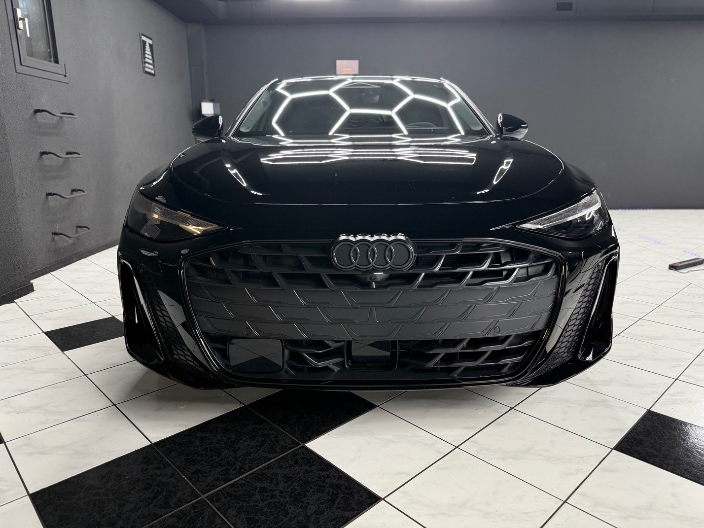 AUDI A6 Lim. TDI quattro S-Line-image-2