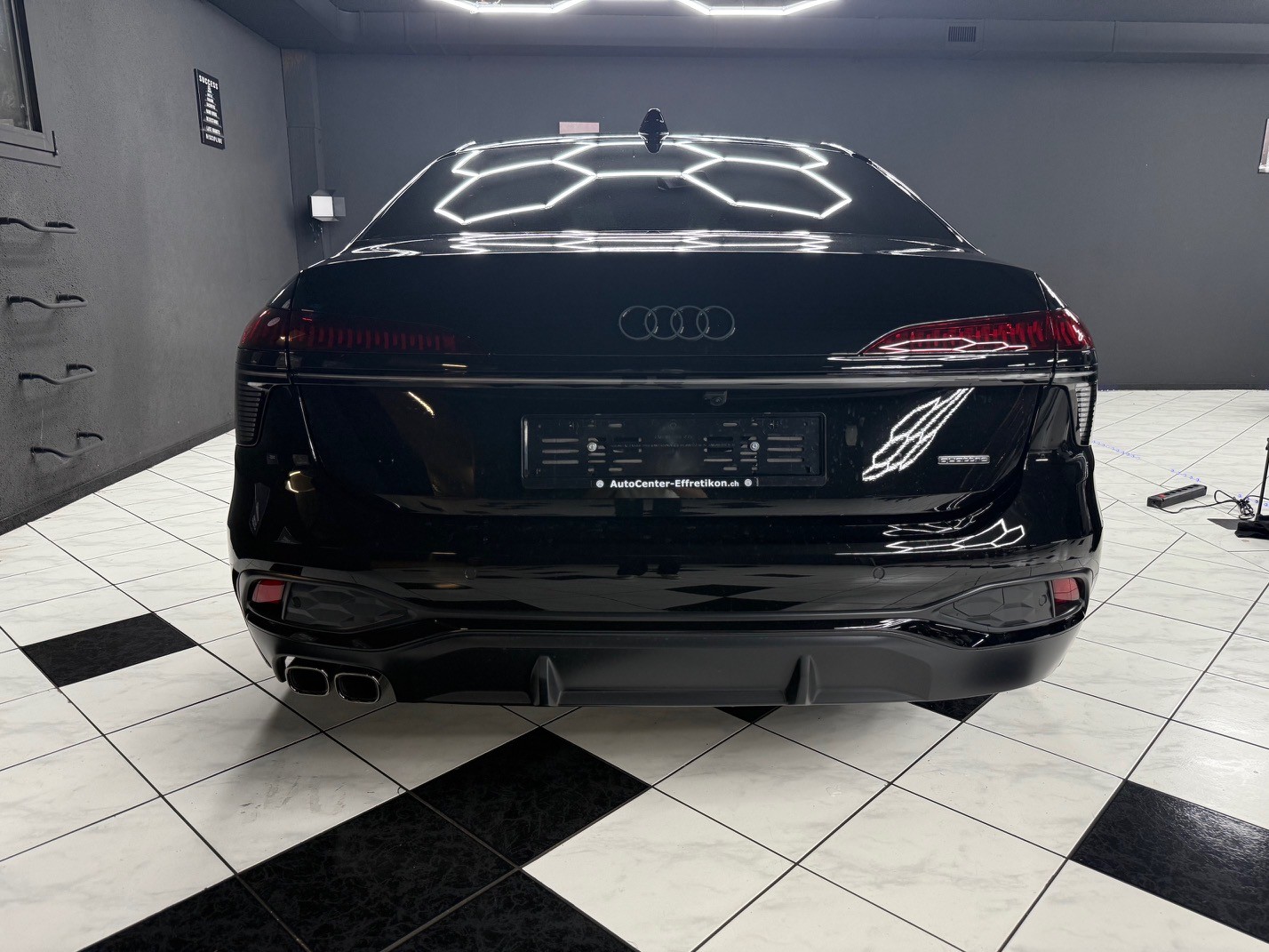 AUDI A6 Lim. TDI quattro S-Line-image-5