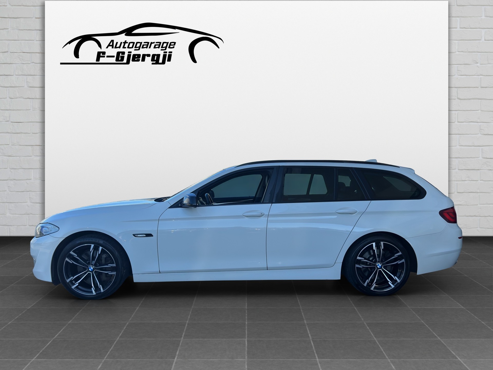BMW 525d Touring xDrive Steptronic-image-4