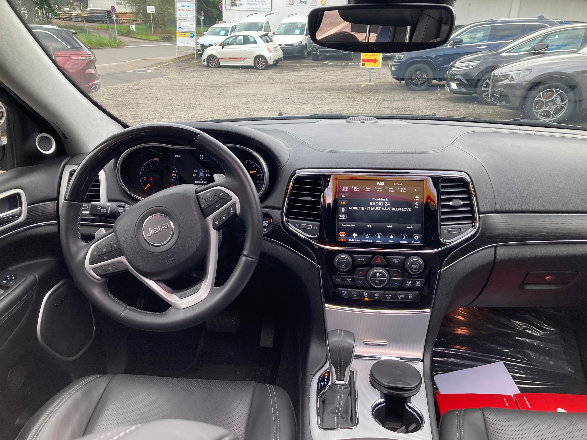 JEEP Grand Cherokee 3.0 CRD Summit Automatic-image-8