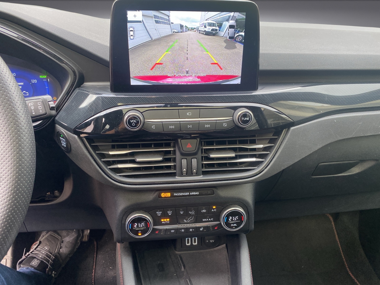 FORD Kuga 2.5 Plug-in Hybrid ST-Line X-image-13