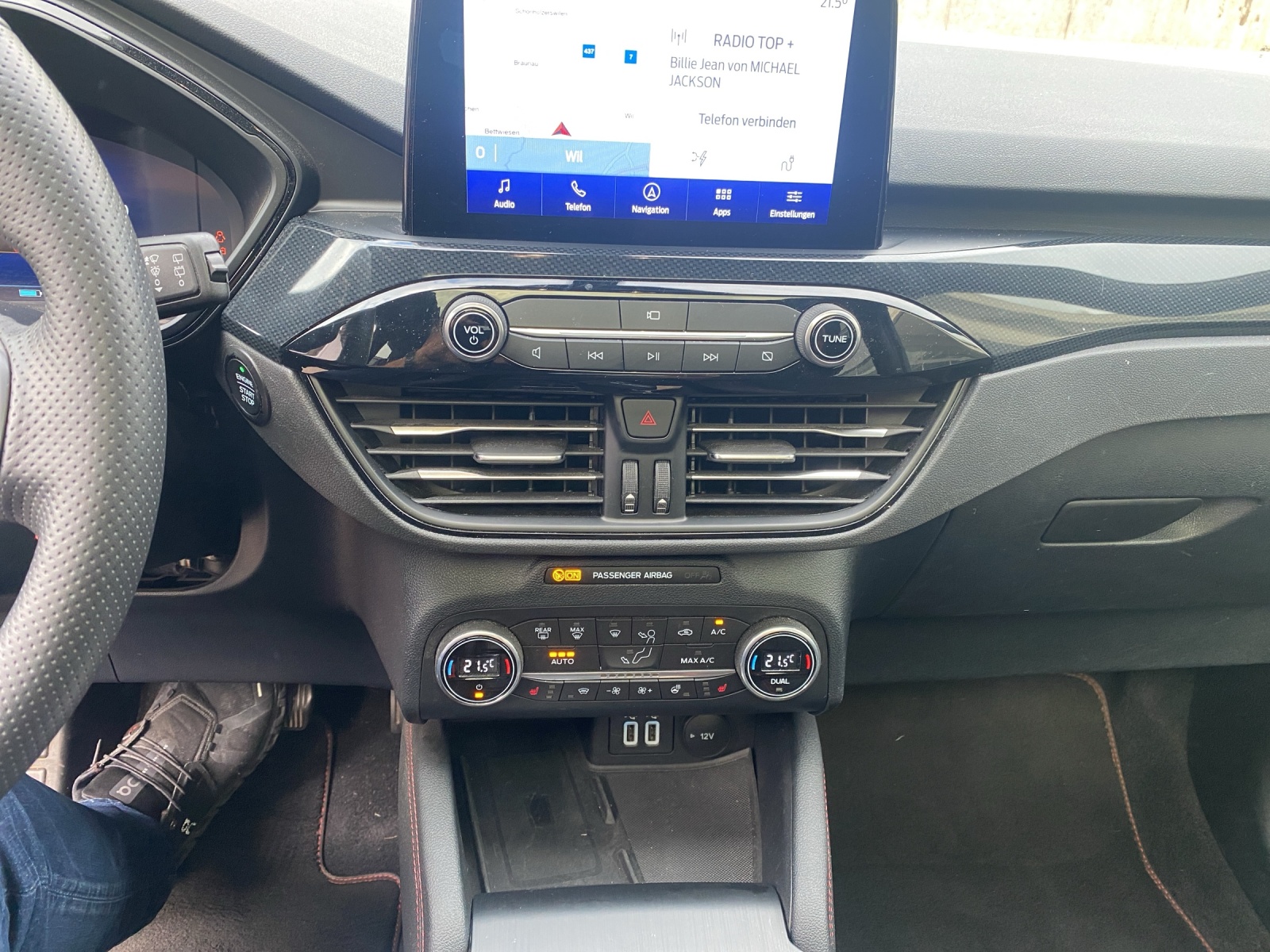 FORD Kuga 2.5 Plug-in Hybrid ST-Line X-image-12