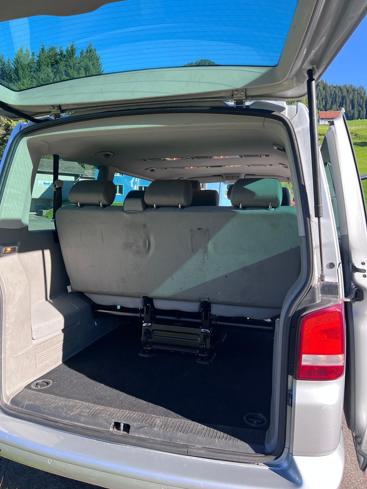 VW Caravelle-image-4