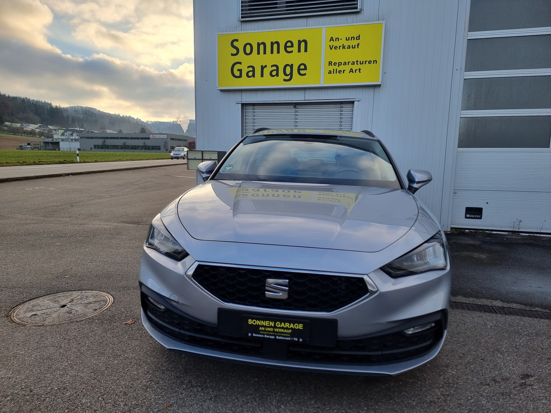 SEAT Leon ST 2.0 TDI EVO DSG Style-image-0