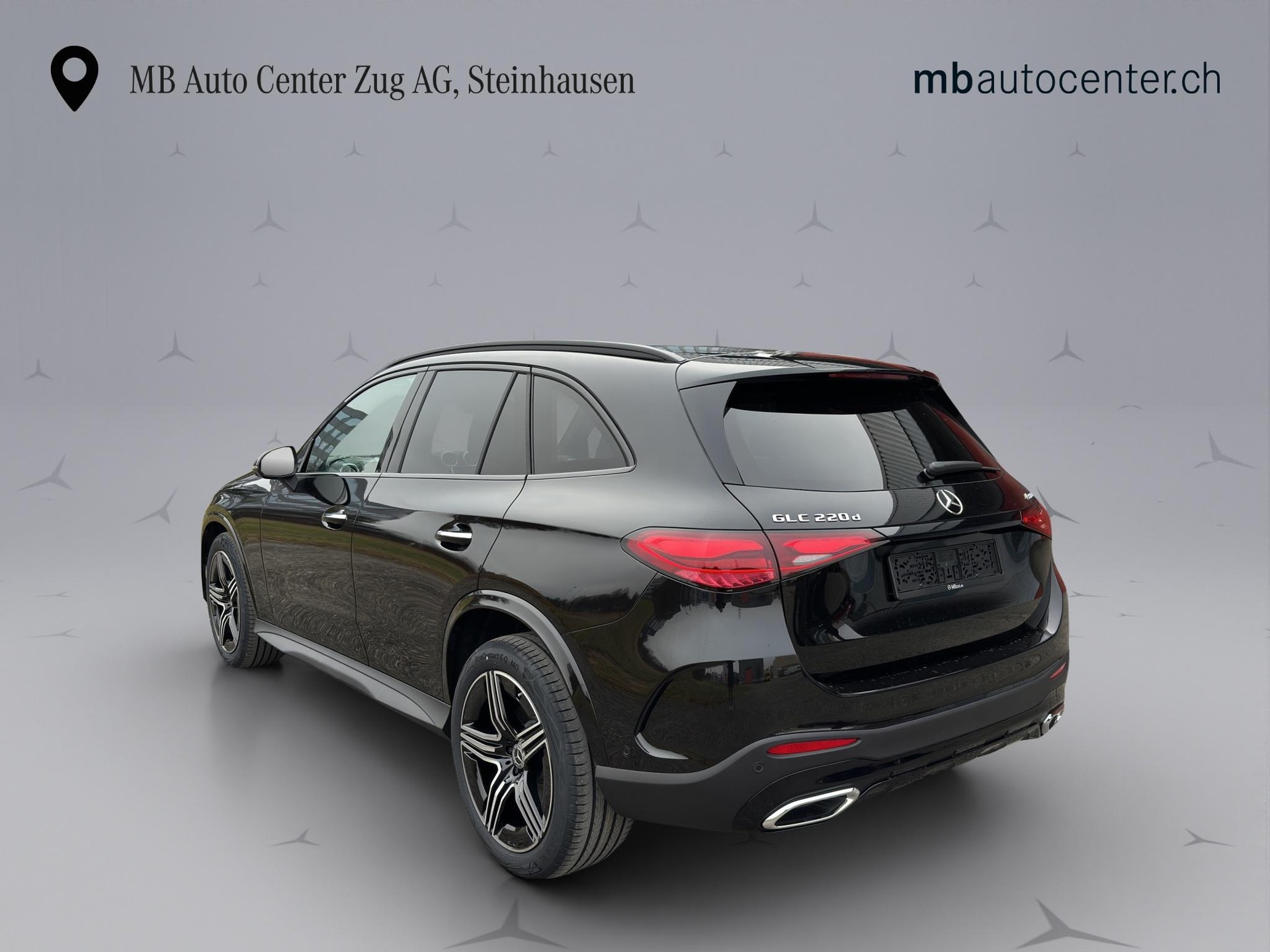 MERCEDES-BENZ GLC 220 d AMG Line 4matic-image-4