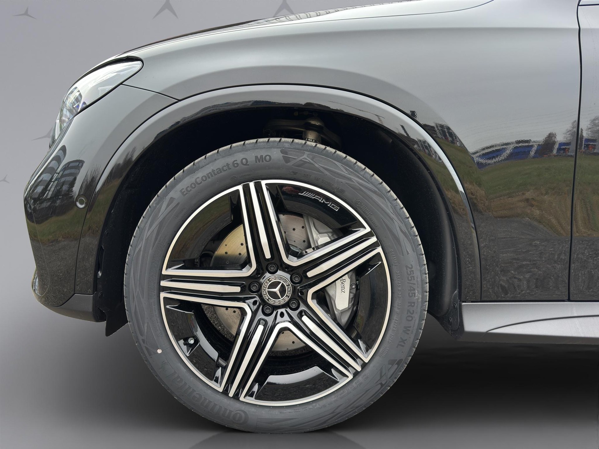 MERCEDES-BENZ GLC 220 d AMG Line 4matic-image-3