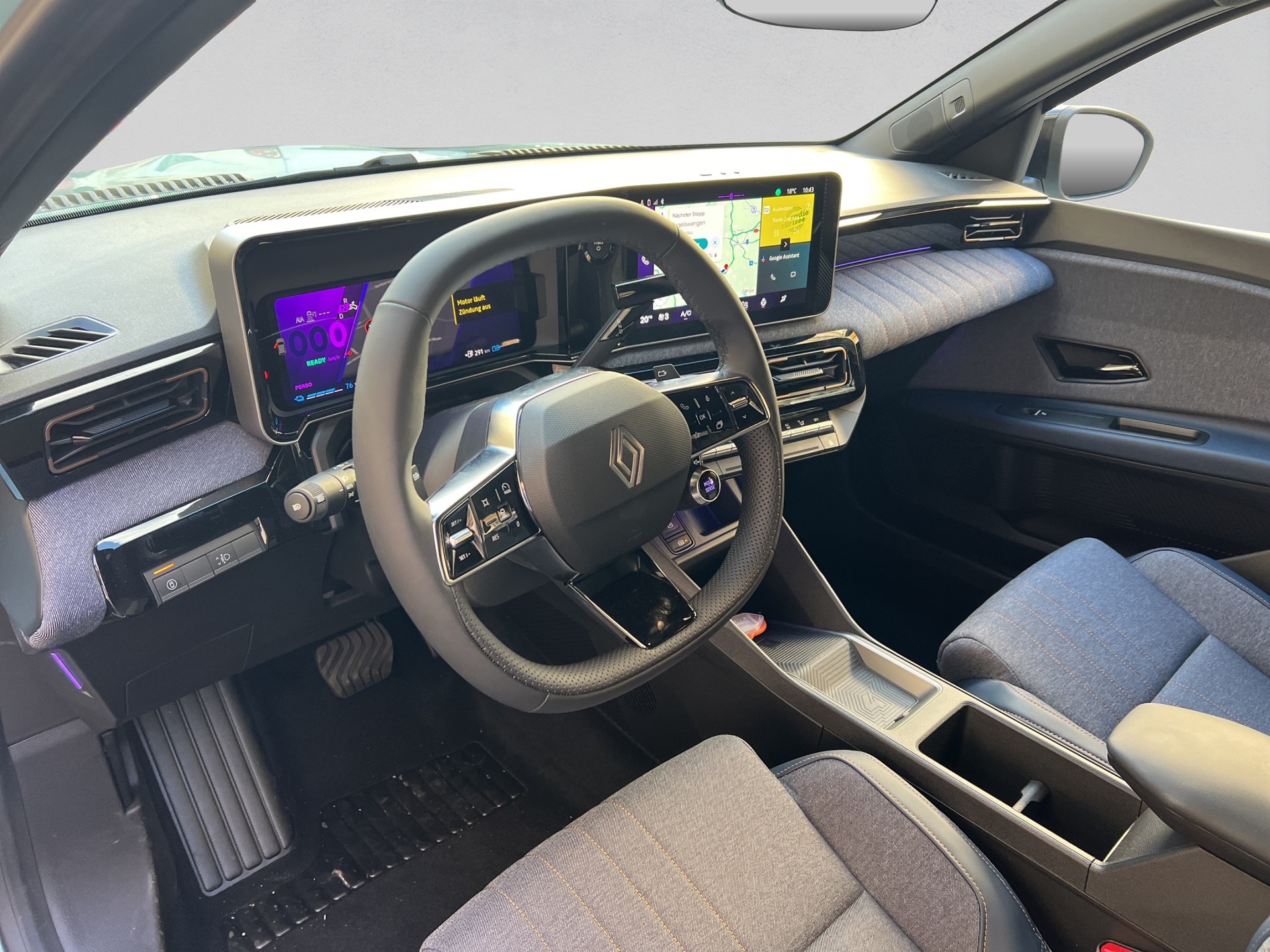 RENAULT R4 E-Tech Comfort Range 52 kWh Techno-image-6