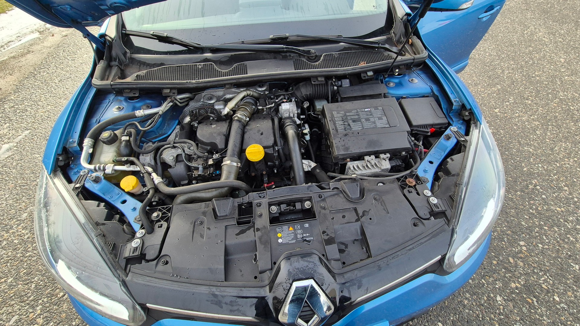 RENAULT Mégane 1.5 dCi Swiss Edition-image-11