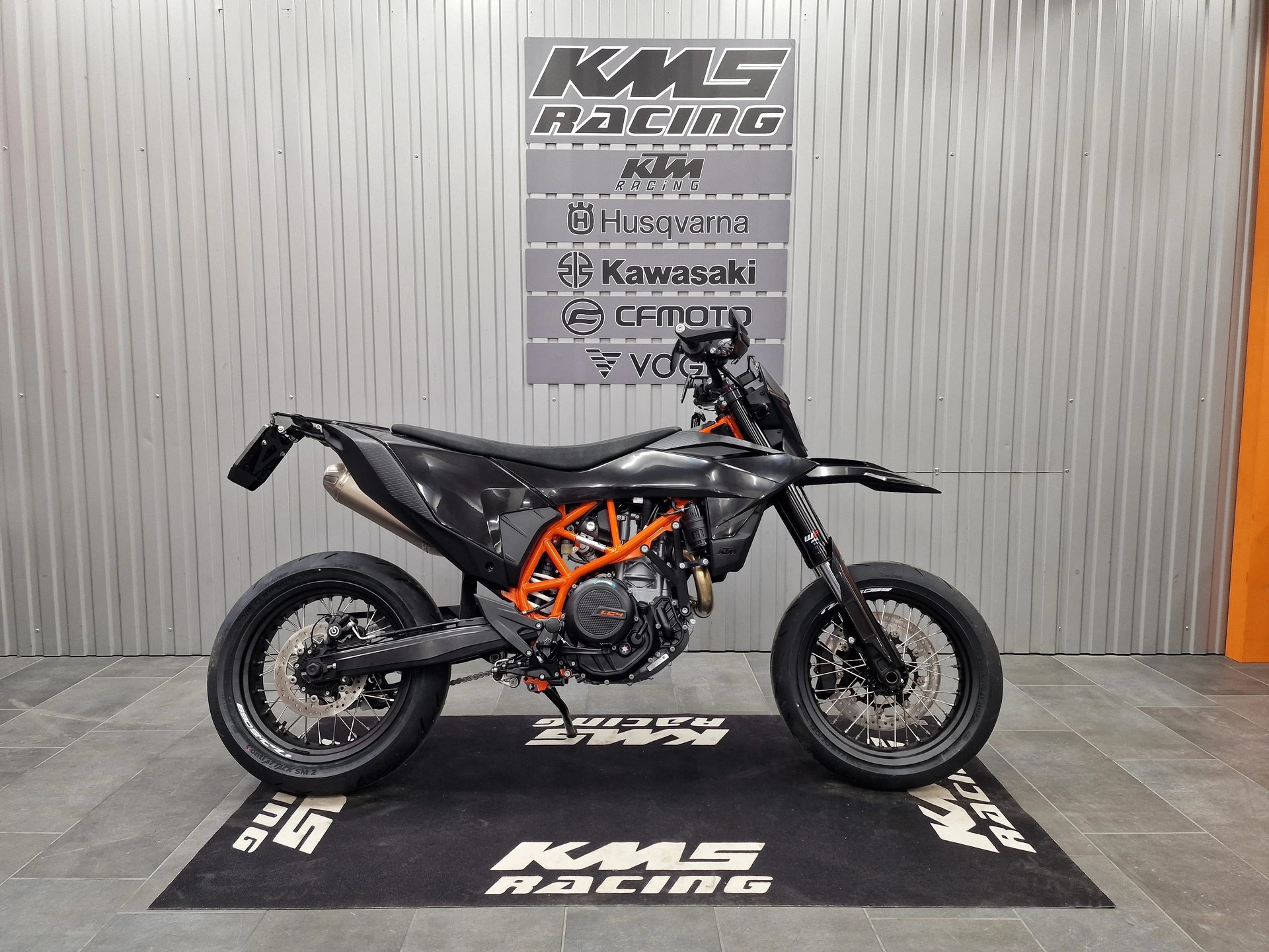 KTM 690 SMC R ABS (35 kW)-image-0