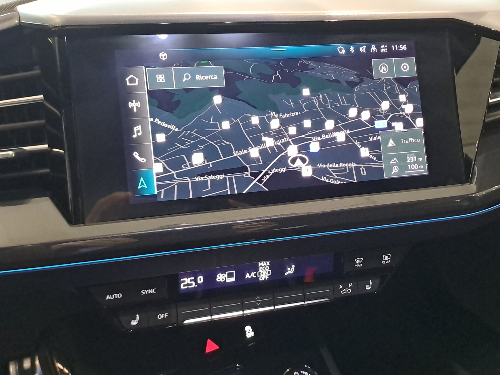 AUDI Q4 e-tron 40-image-11