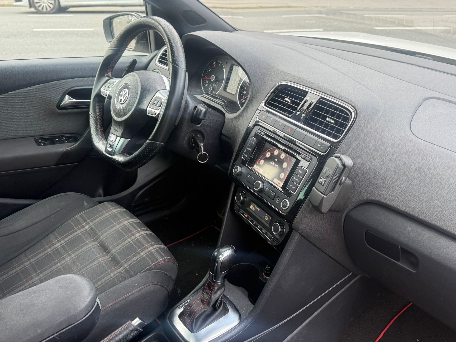 VW Polo 1.4 TSI GTI DSG-image-9