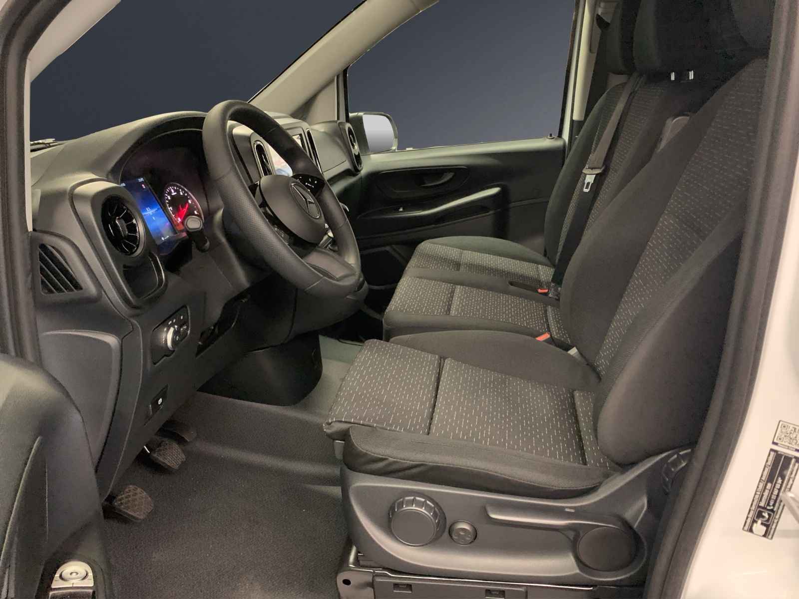 MERCEDES-BENZ Vito 110 CDI KA PRO 3200mm L-image-8
