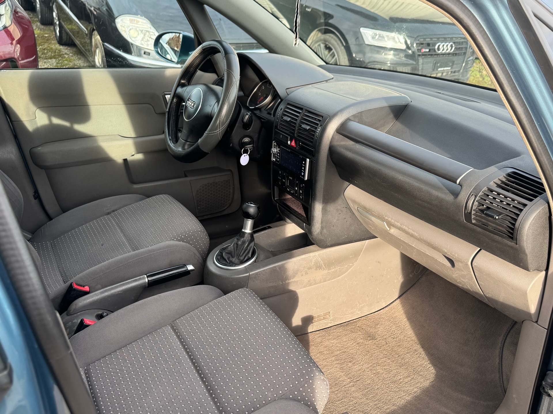 AUDI A2 1.4-image-5
