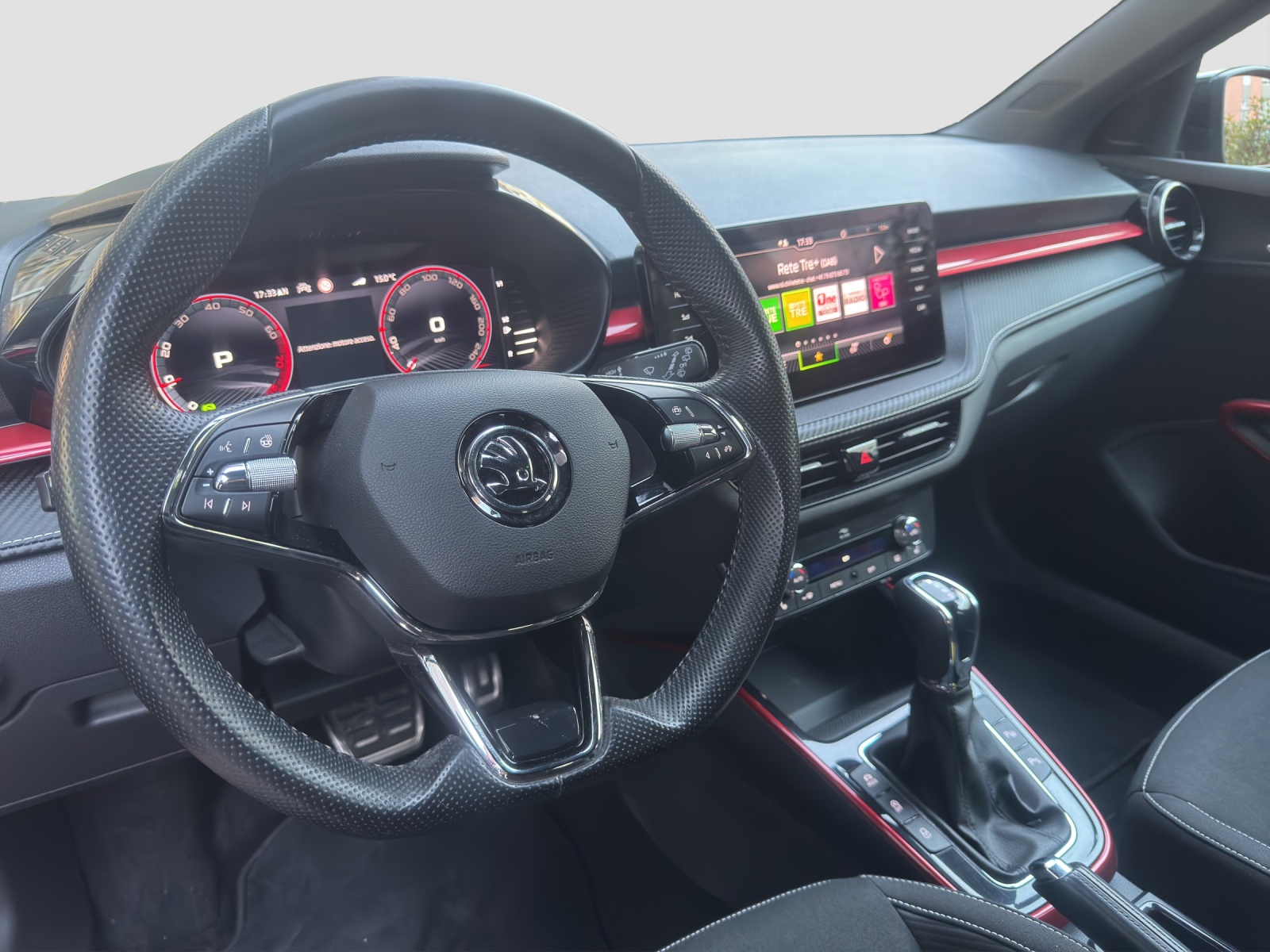 SKODA Fabia 1.0 TSI Monte Carlo DSG-image-7
