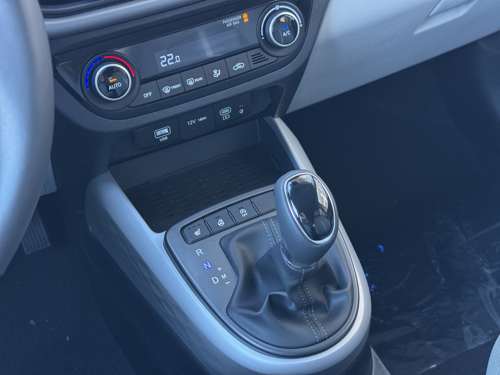 HYUNDAI i10 1.2 Vertex-image-9