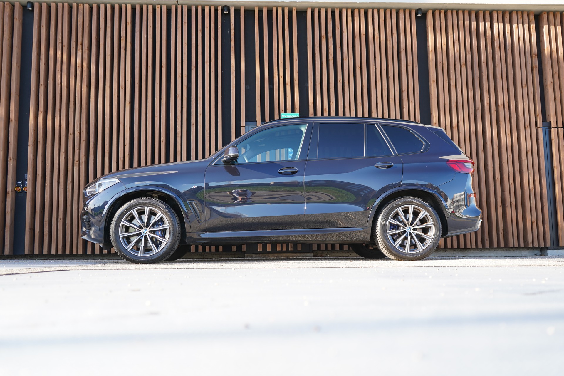 BMW X5 xDRIVE 30d STEPTRONIC M SPORT l 265 PS-image-3