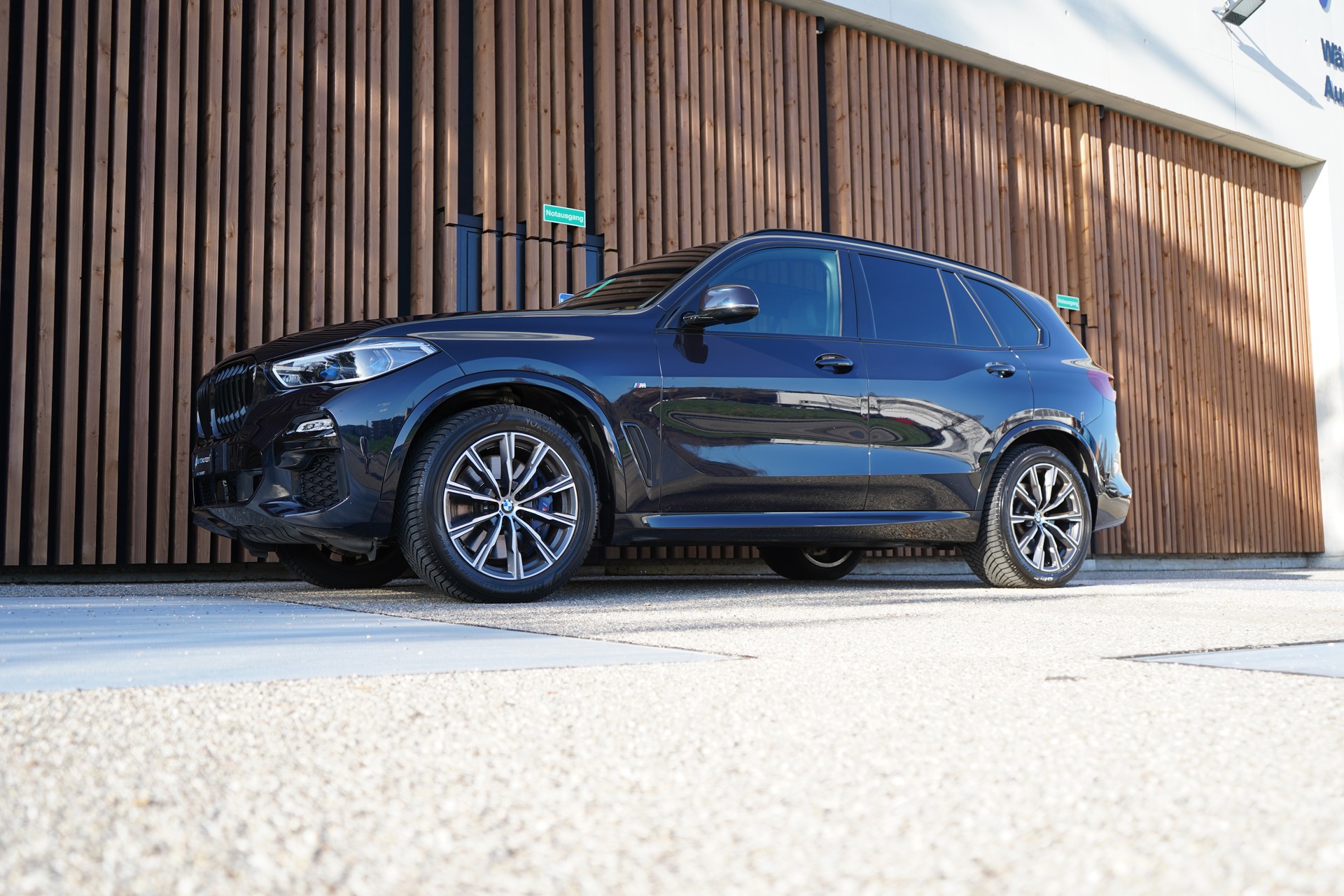 BMW X5 xDRIVE 30d STEPTRONIC M SPORT l 265 PS-image-9