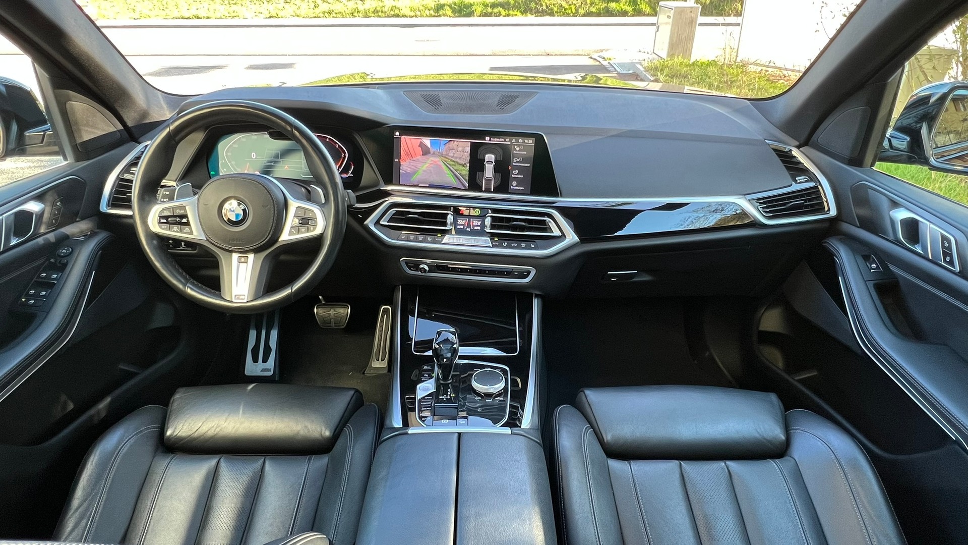 BMW X5 xDRIVE 30d STEPTRONIC M SPORT l 265 PS-image-20