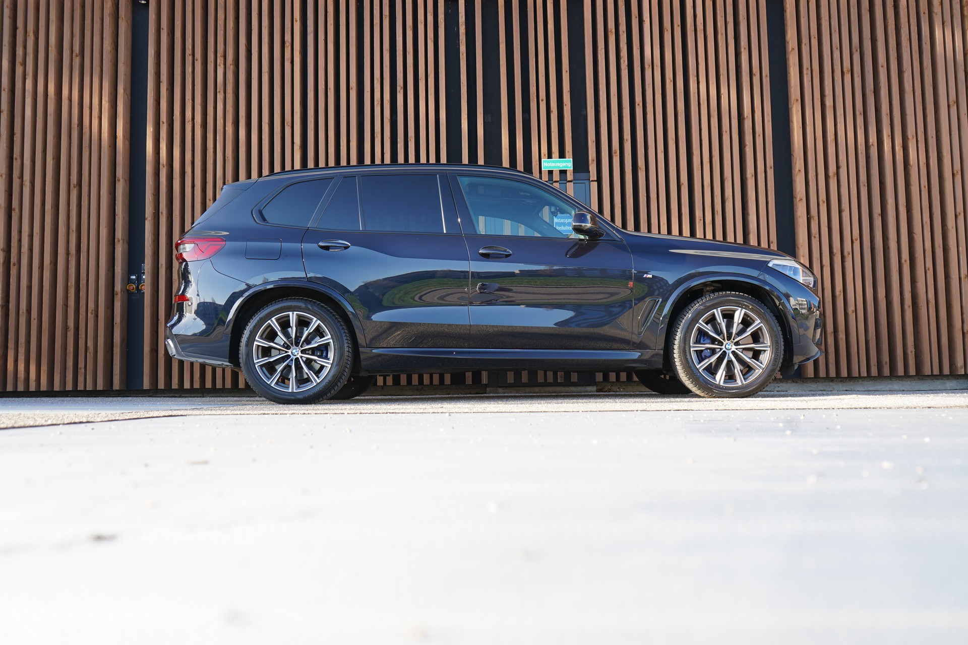 BMW X5 xDRIVE 30d STEPTRONIC M SPORT l 265 PS-image-2
