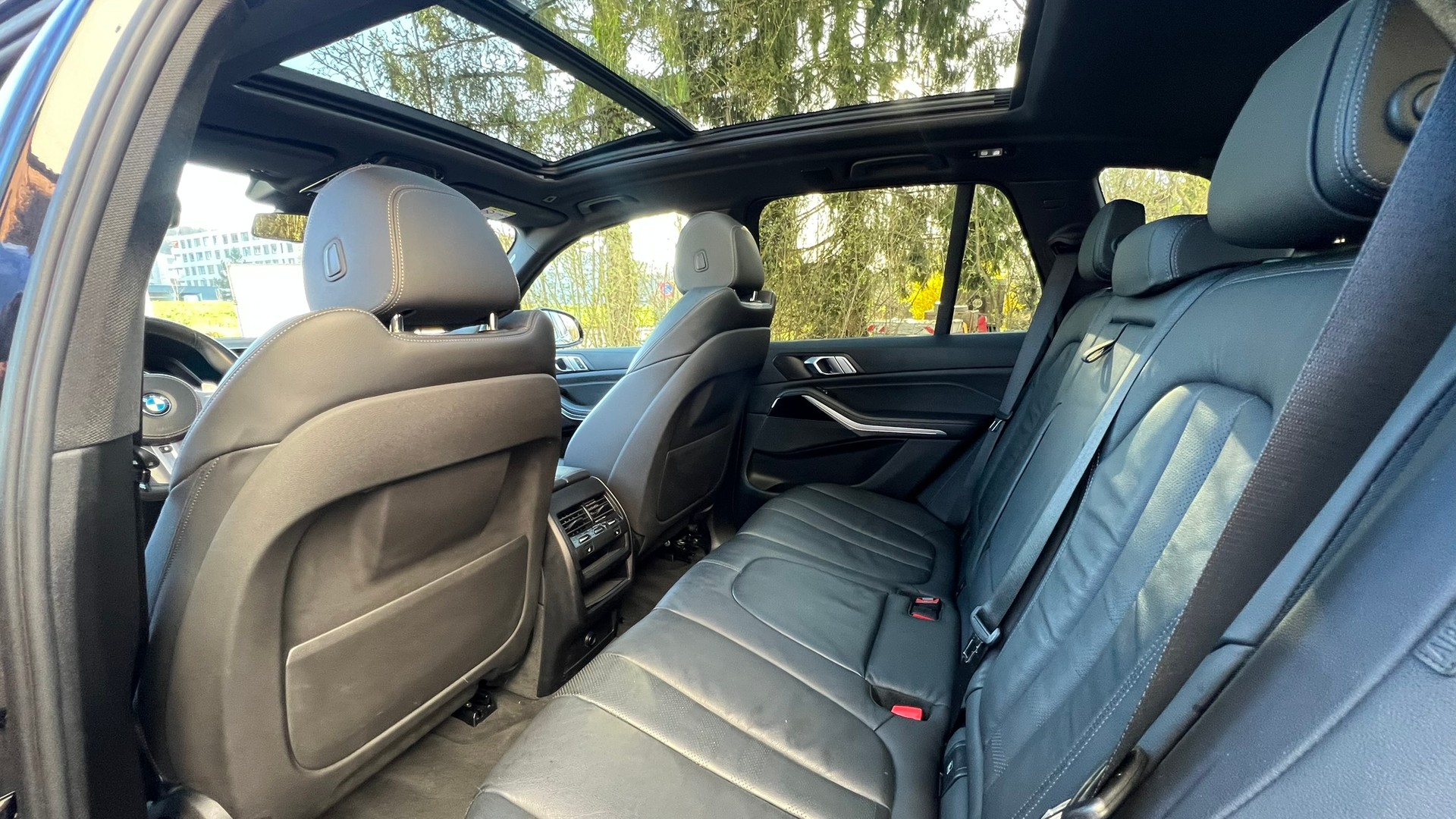 BMW X5 xDRIVE 30d STEPTRONIC M SPORT l 265 PS-image-27