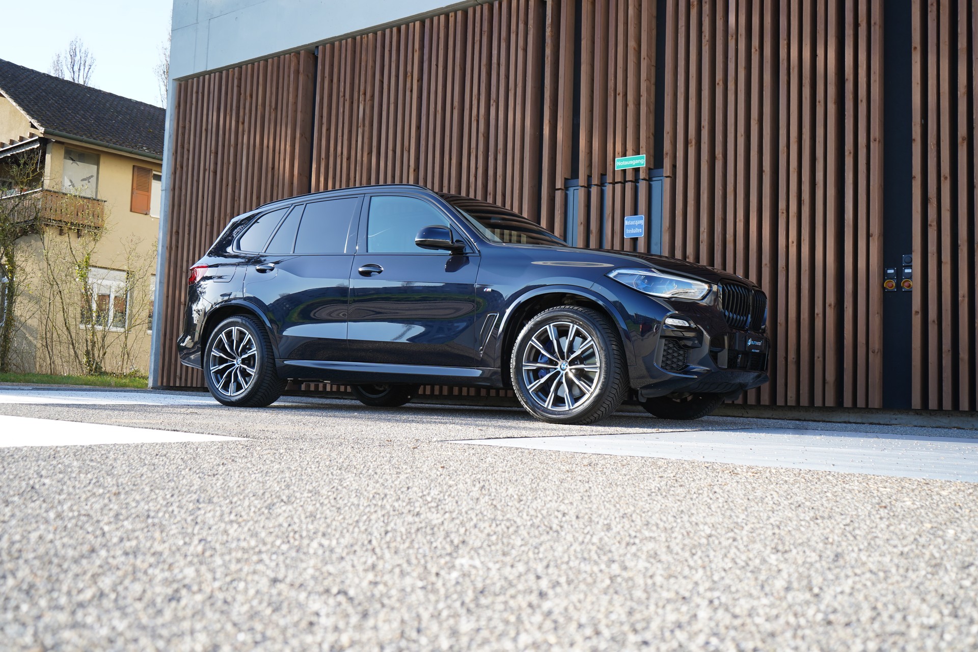 BMW X5 xDRIVE 30d STEPTRONIC M SPORT l 265 PS-image-8
