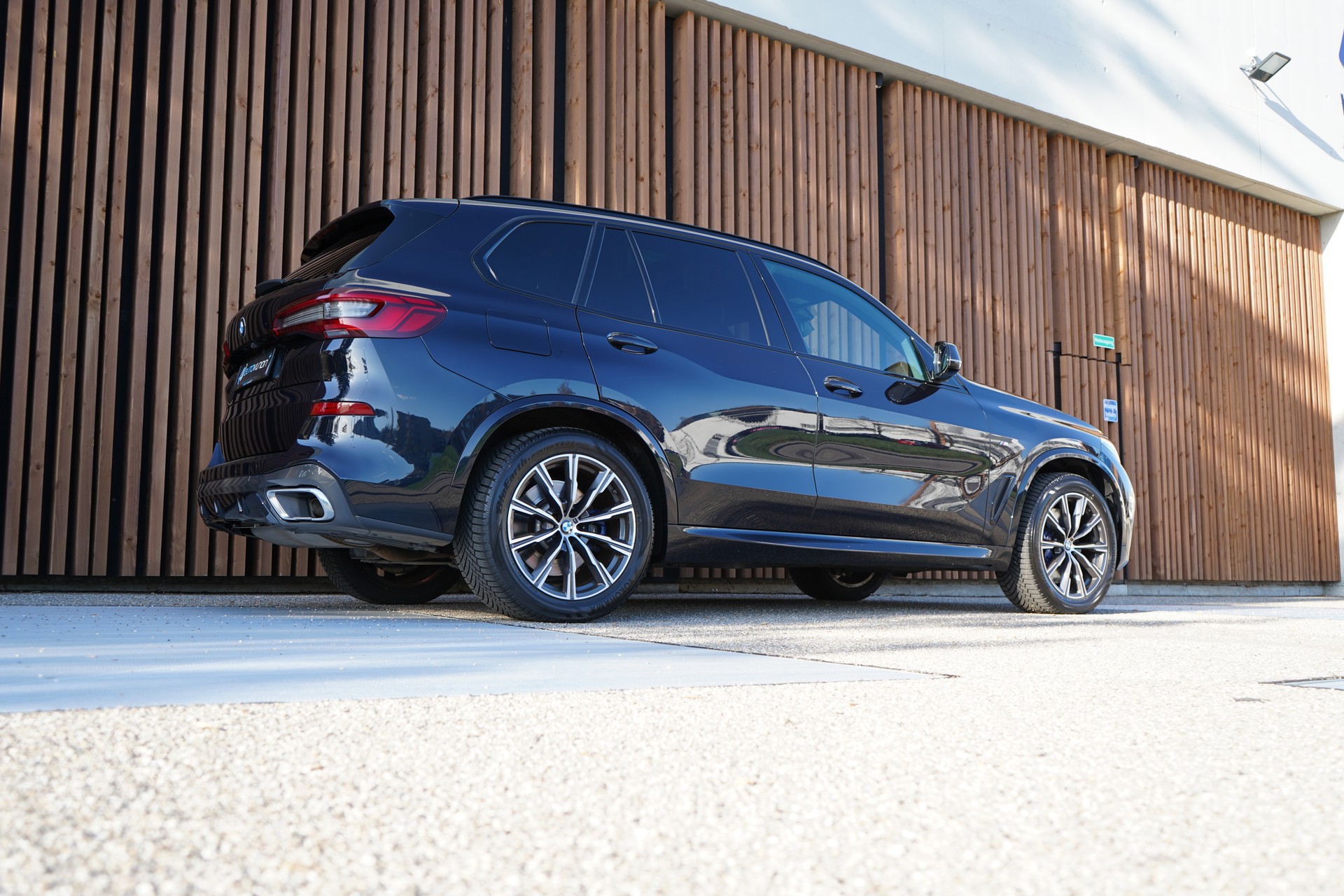 BMW X5 xDRIVE 30d STEPTRONIC M SPORT l 265 PS-image-13