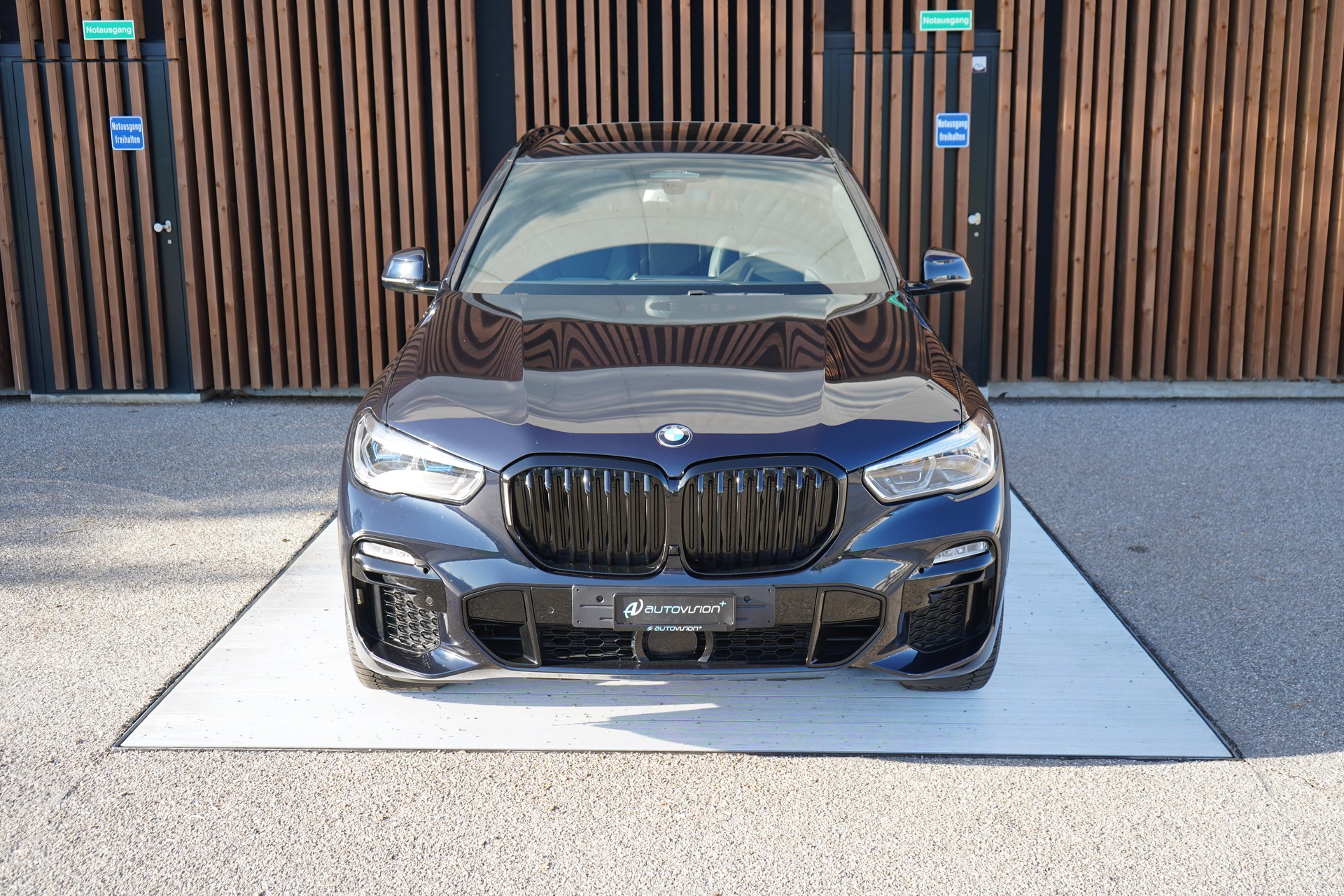 BMW X5 xDRIVE 30d STEPTRONIC M SPORT l 265 PS-image-14