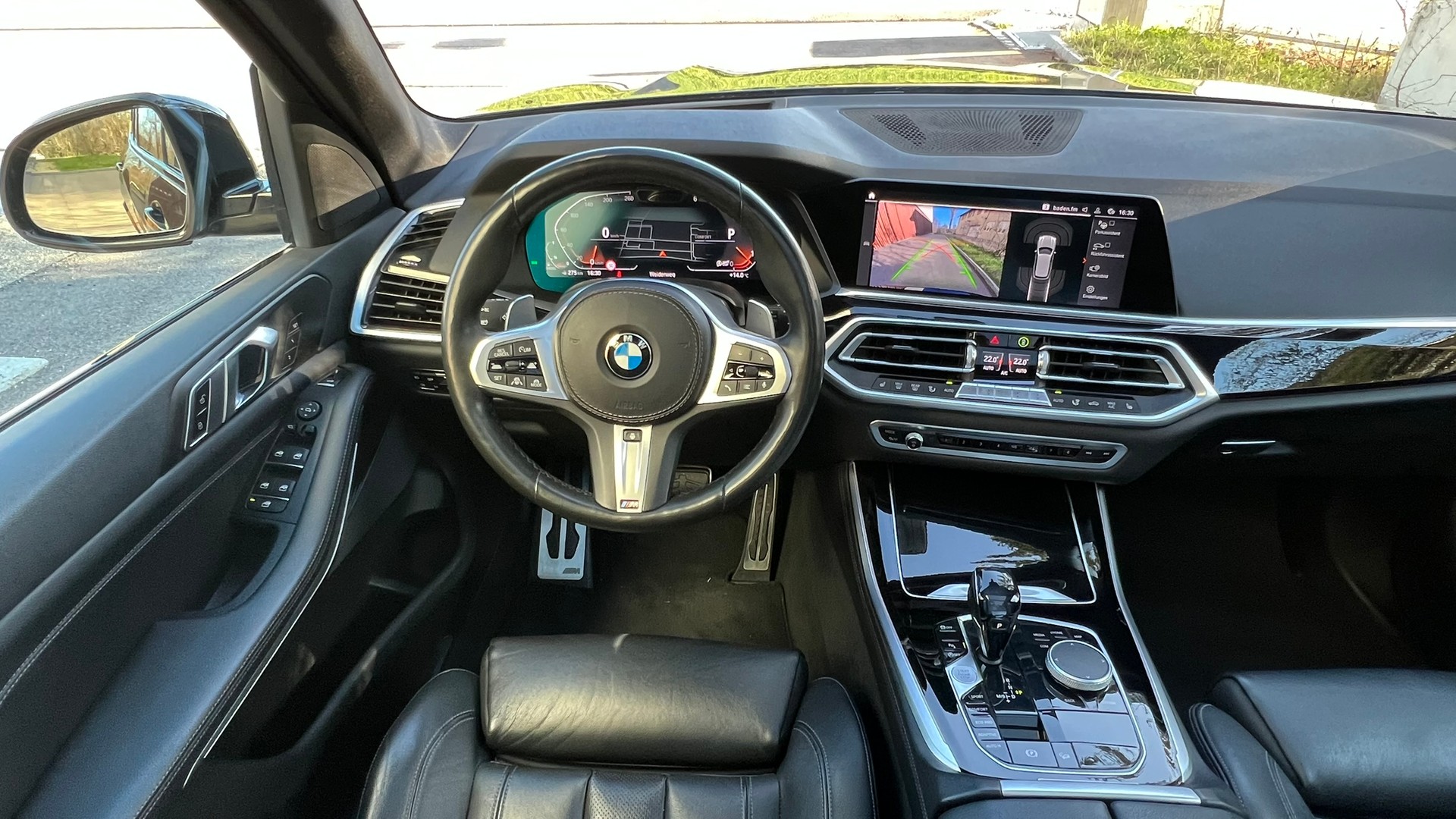 BMW X5 xDRIVE 30d STEPTRONIC M SPORT l 265 PS-image-21