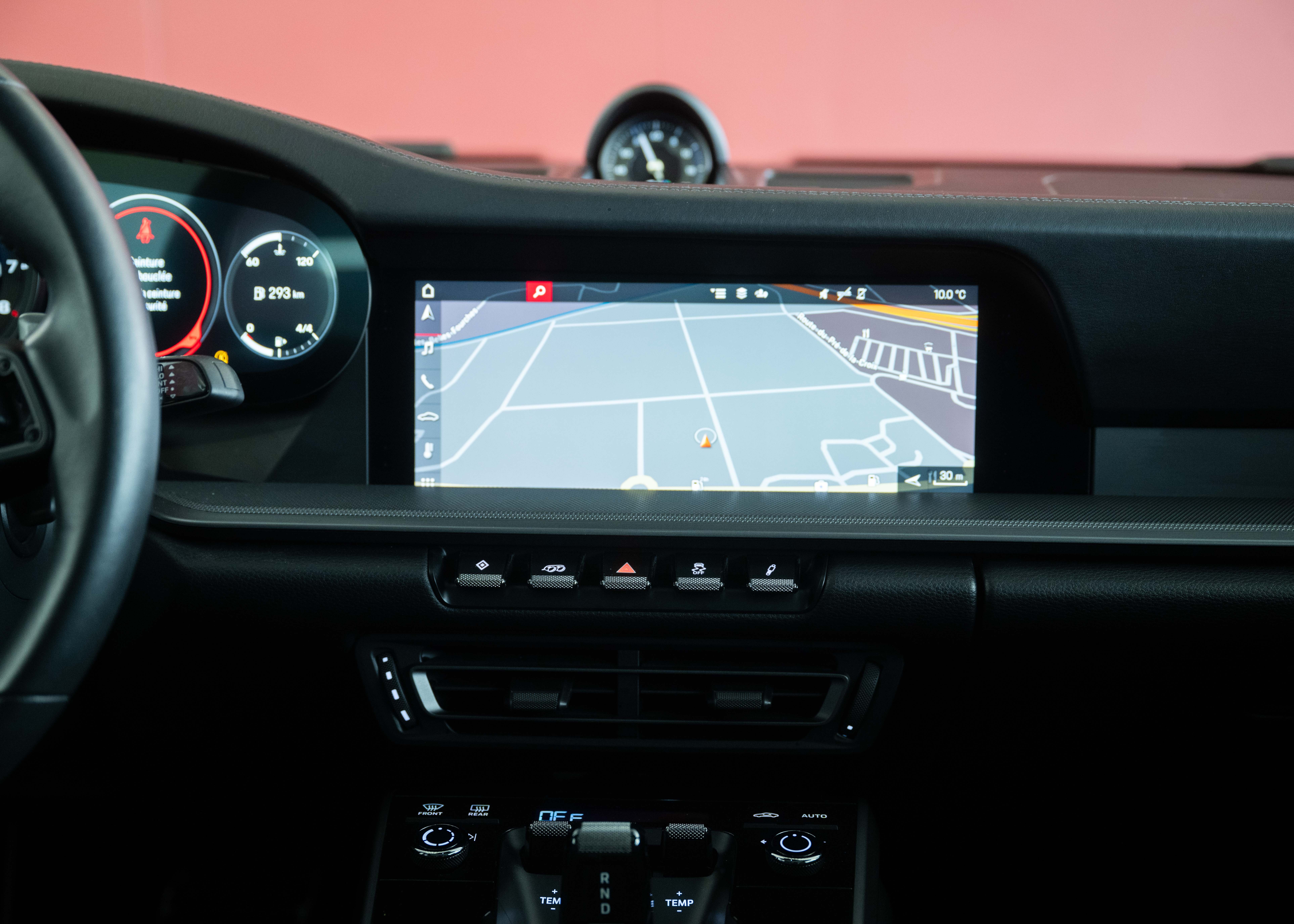 Image PORSCHE 911 911 Carrera S PDK (2nd hand, Lizard Green special paint, full Porsche history, perfect condition)