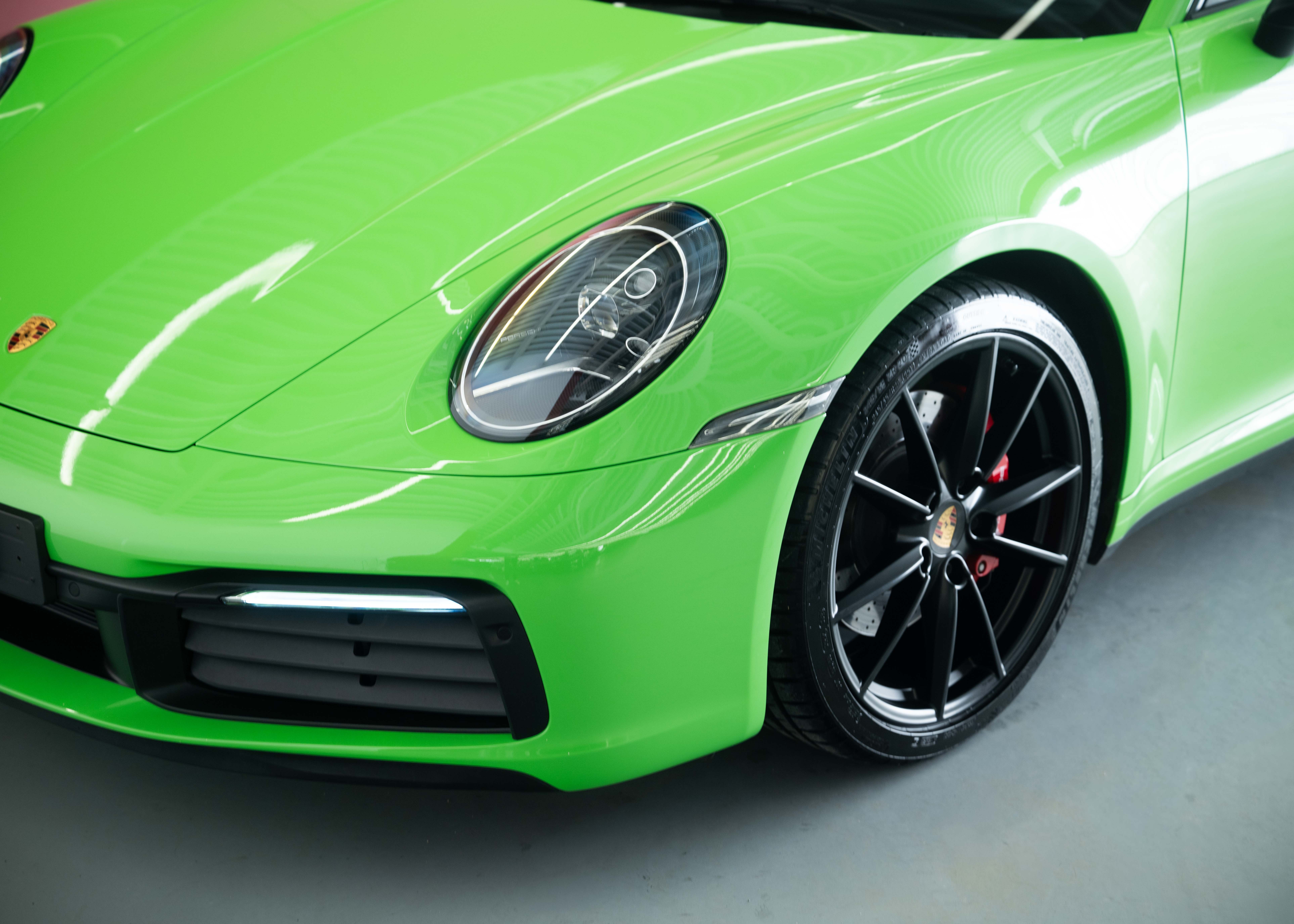 Image PORSCHE 911 911 Carrera S PDK (2nd hand, Lizard Green special paint, full Porsche history, perfect condition)