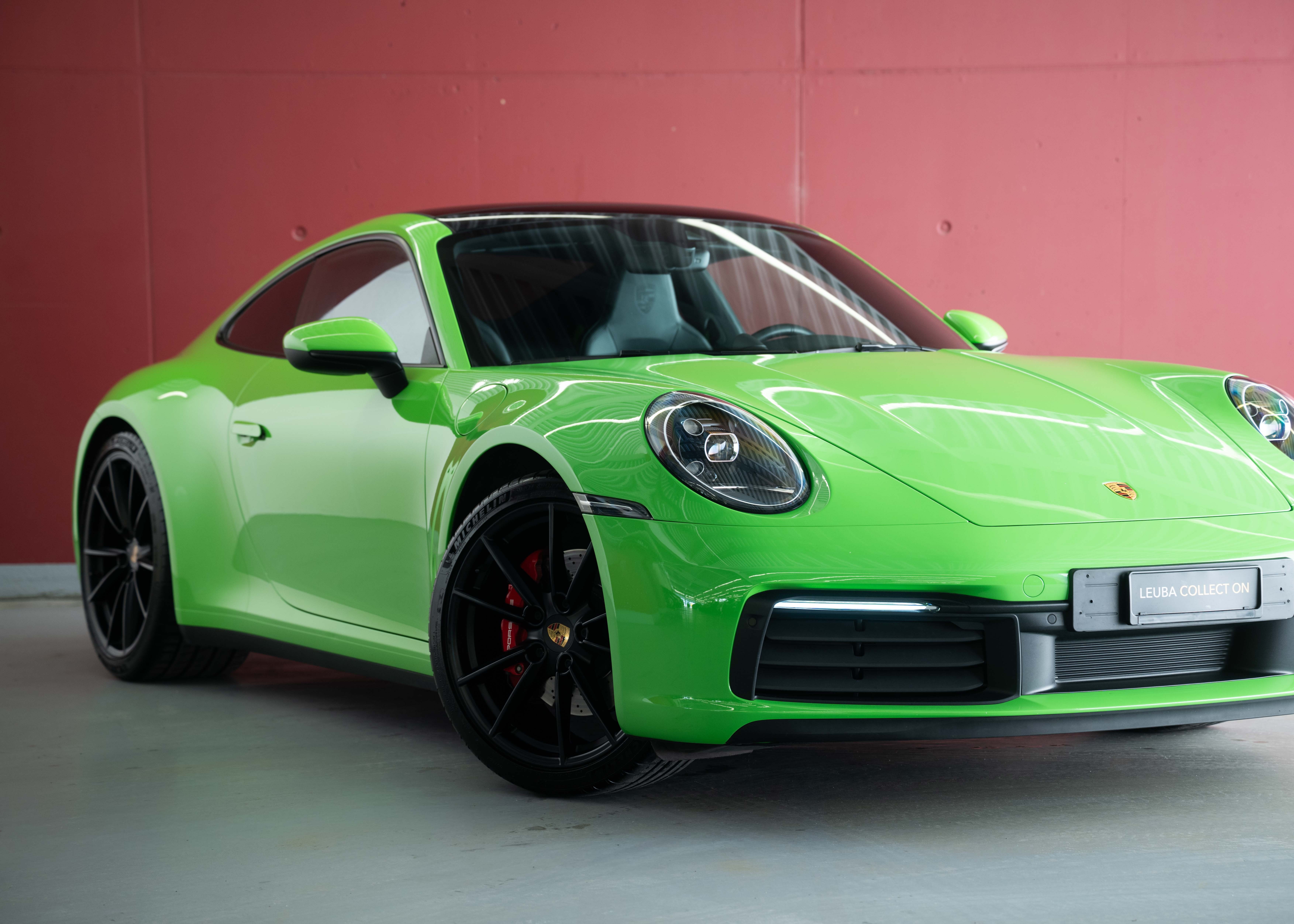 Image PORSCHE 911 911 Carrera S PDK (2nd hand, Lizard Green special paint, full Porsche history, perfect condition)