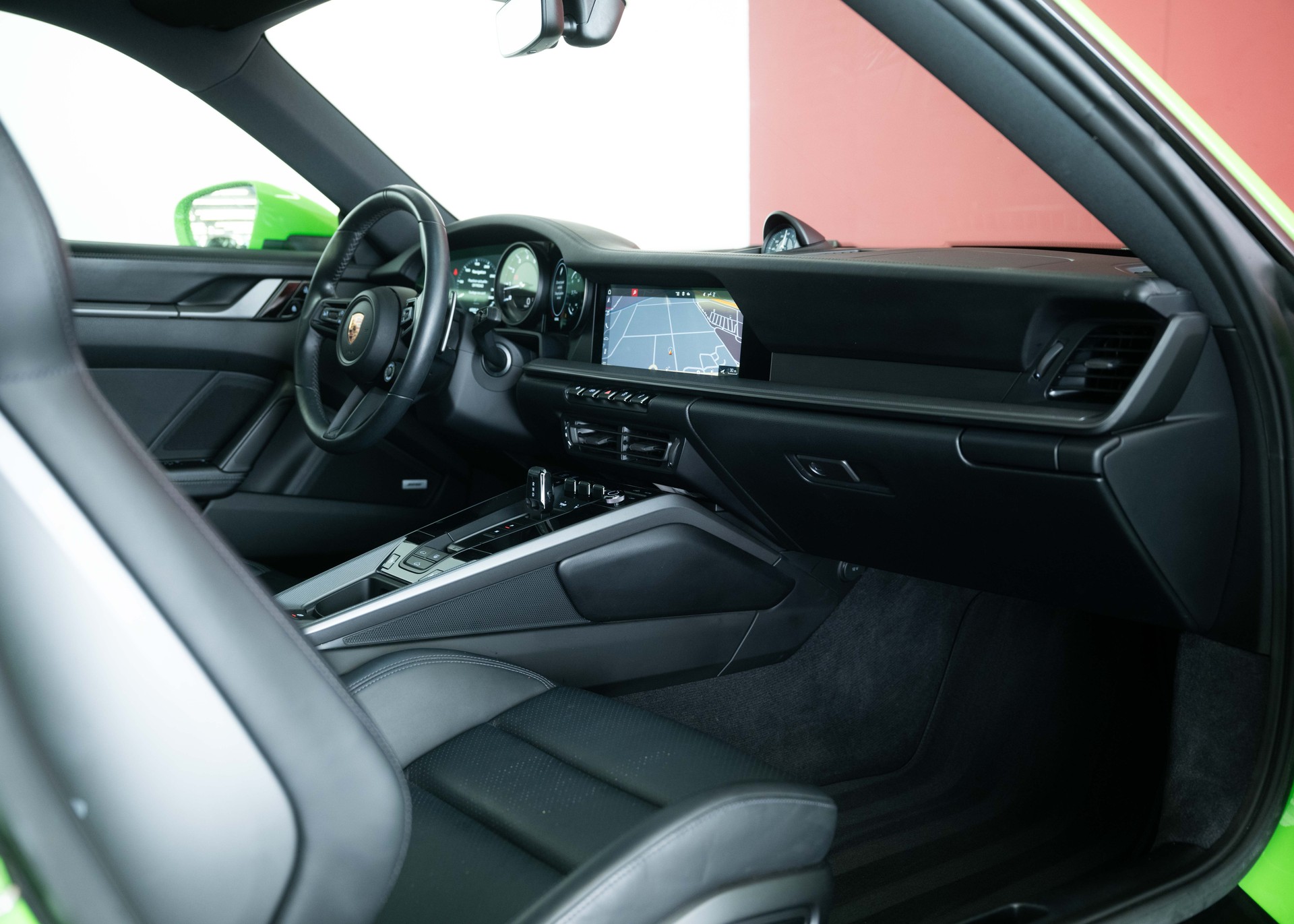 PORSCHE 911 Carrera S PDK (2nd hand, Lizard Green special paint, full Porsche history, perfect condition)-image-18