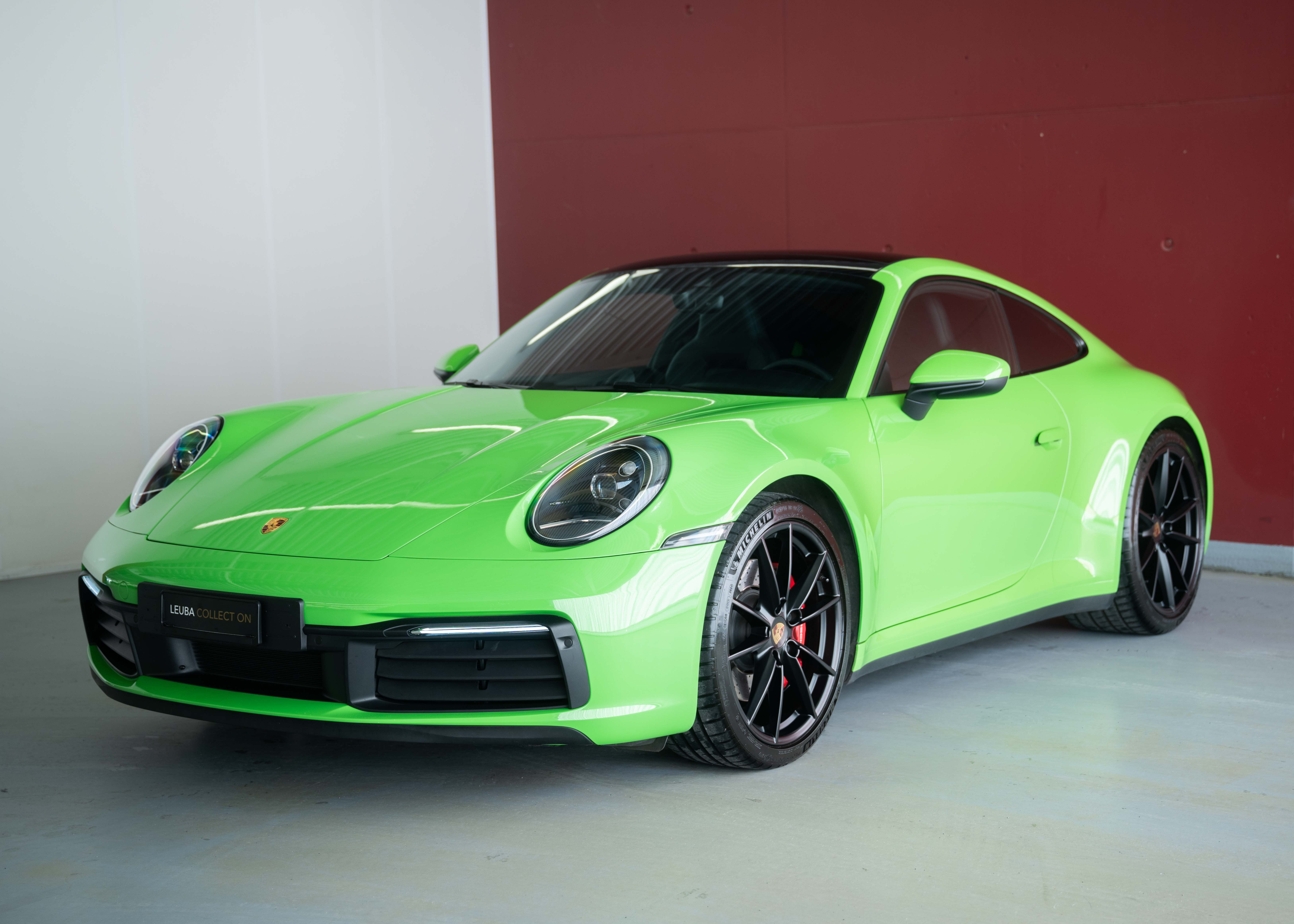 Image PORSCHE 911 911 Carrera S PDK (2nd hand, Lizard Green special paint, full Porsche history, perfect condition)