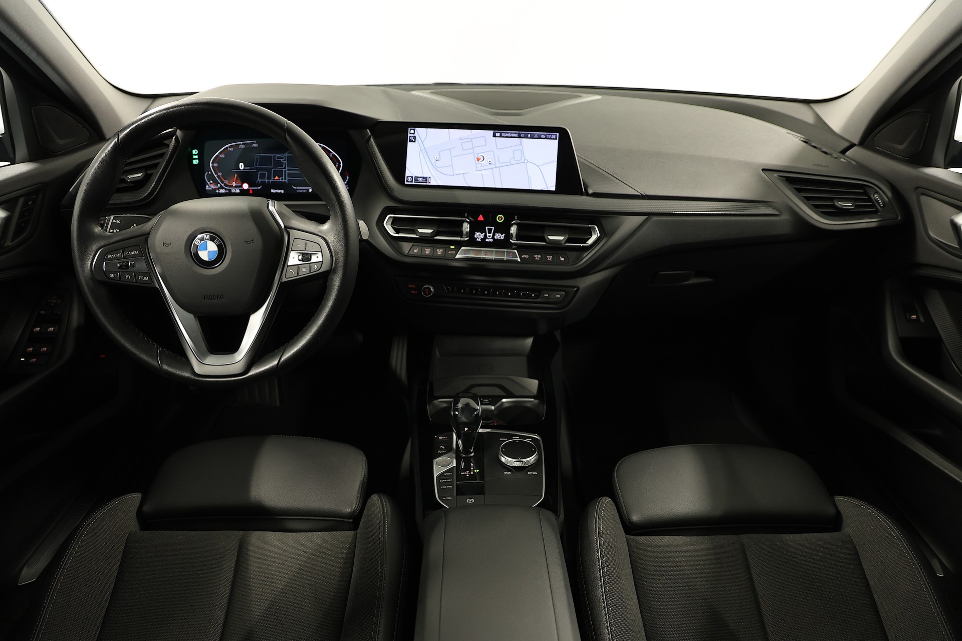 BMW 120d xDrive Steptronic Sport Line-image-9