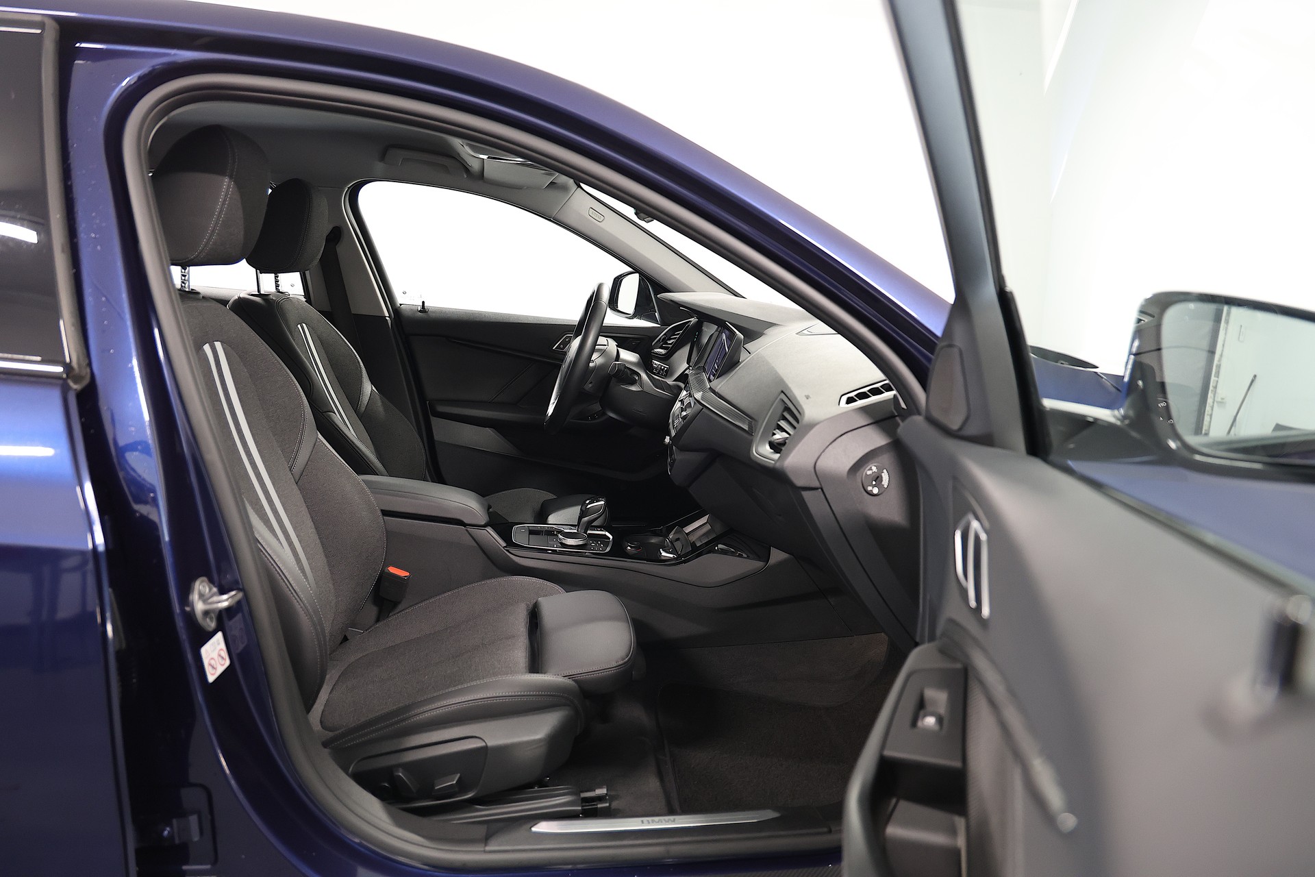 BMW 120d xDrive Steptronic Sport Line-image-11