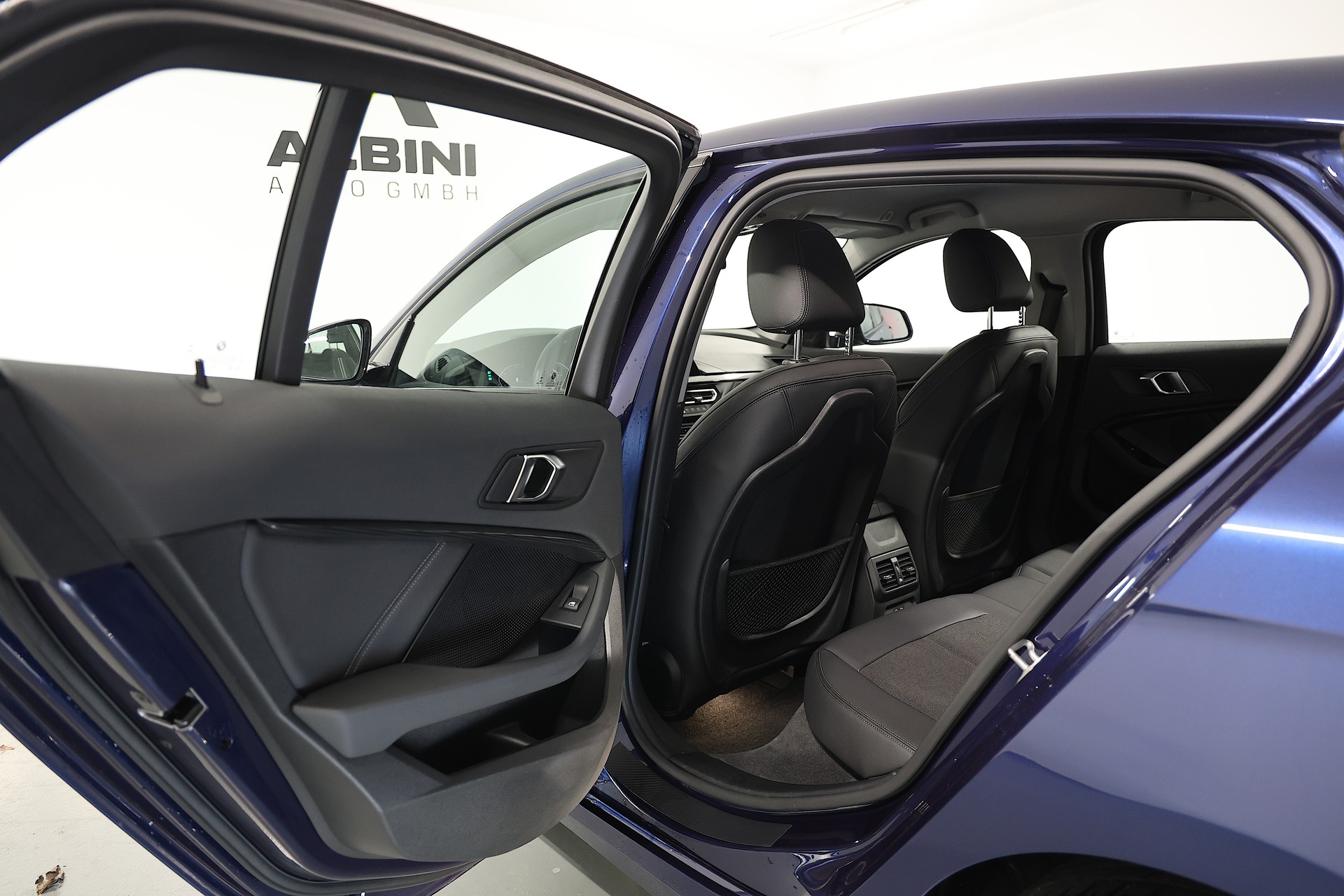 BMW 120d xDrive Steptronic Sport Line-image-13